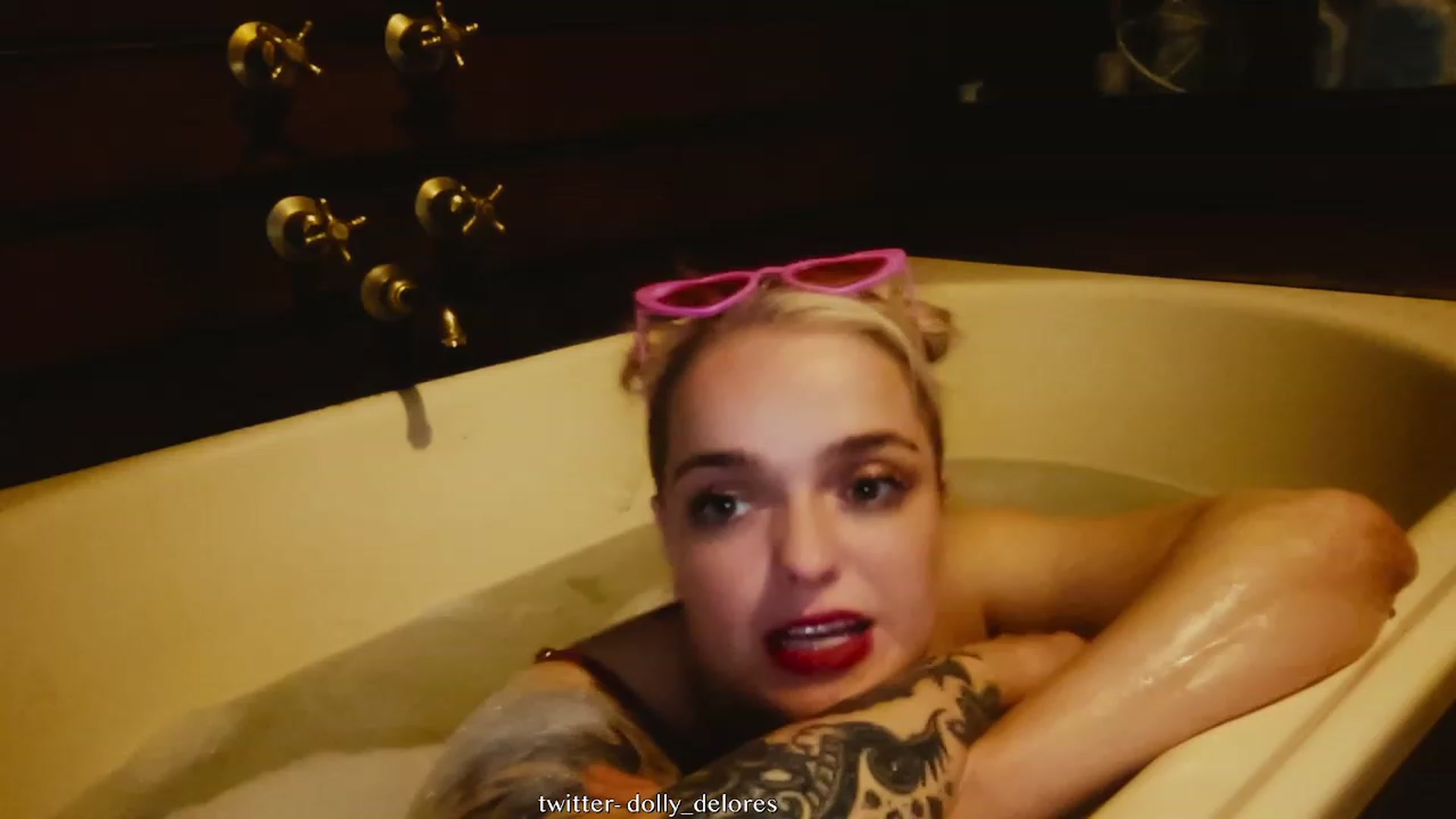 Gallery image thumbnail from DollyDelores's myfreecams stream on, 07/23/2023, 15:22 image 18 of 20
