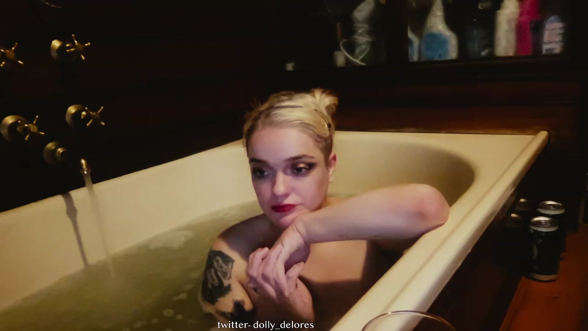 Gallery image thumbnail from DollyDelores's myfreecams stream on, 07/23/2023, 17:52 image 13 of 20
