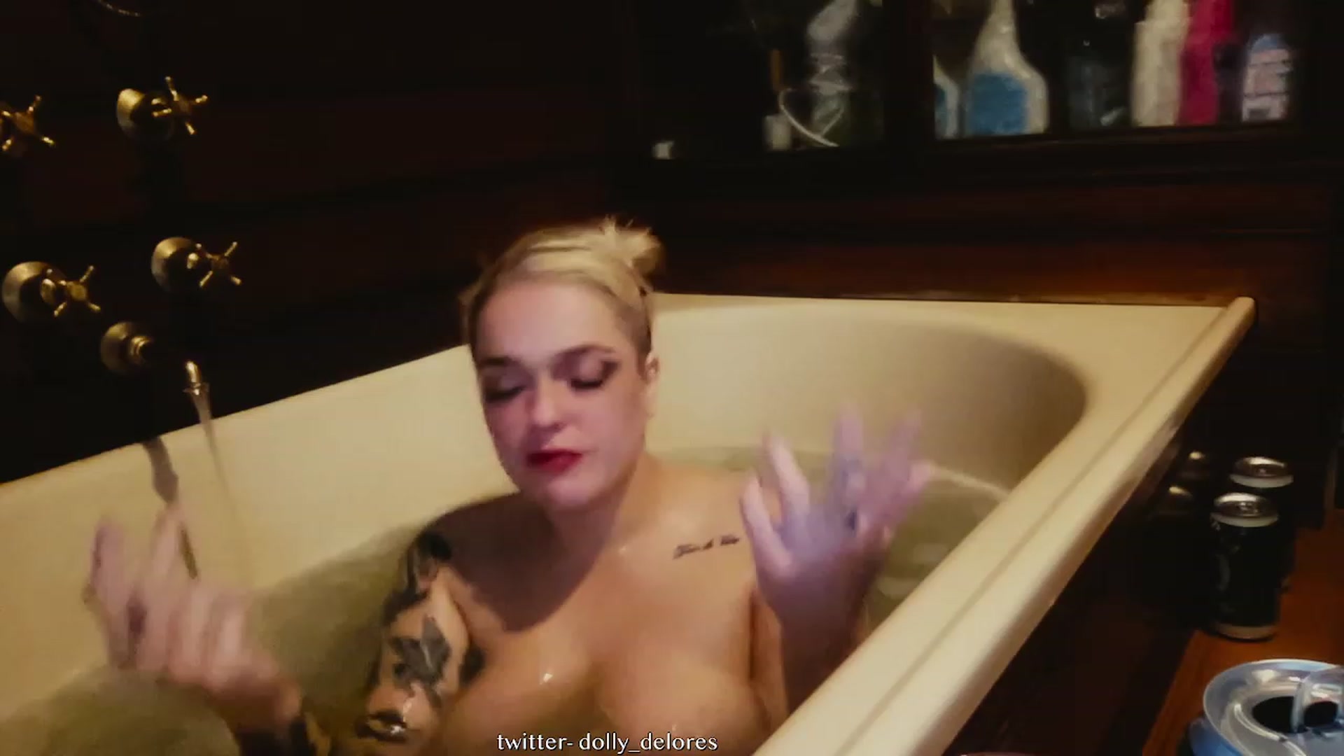 Gallery image thumbnail from DollyDelores's myfreecams stream on, 07/23/2023, 17:52 image 3 of 20