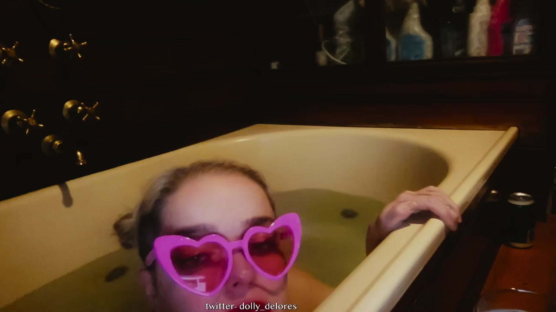 Gallery image thumbnail from DollyDelores's myfreecams stream on, 07/23/2023, 18:41 image 10 of 20