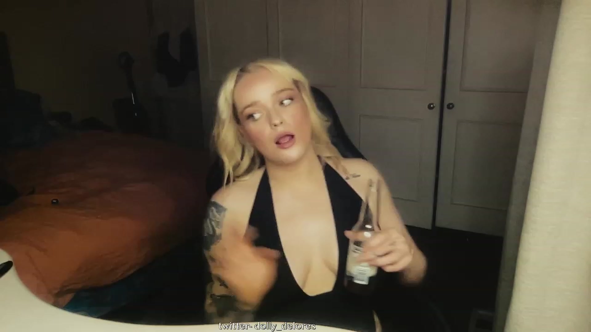 Gallery image thumbnail from DollyDelores's myfreecams stream on, 07/28/2023, 10:21 image 2 of 20