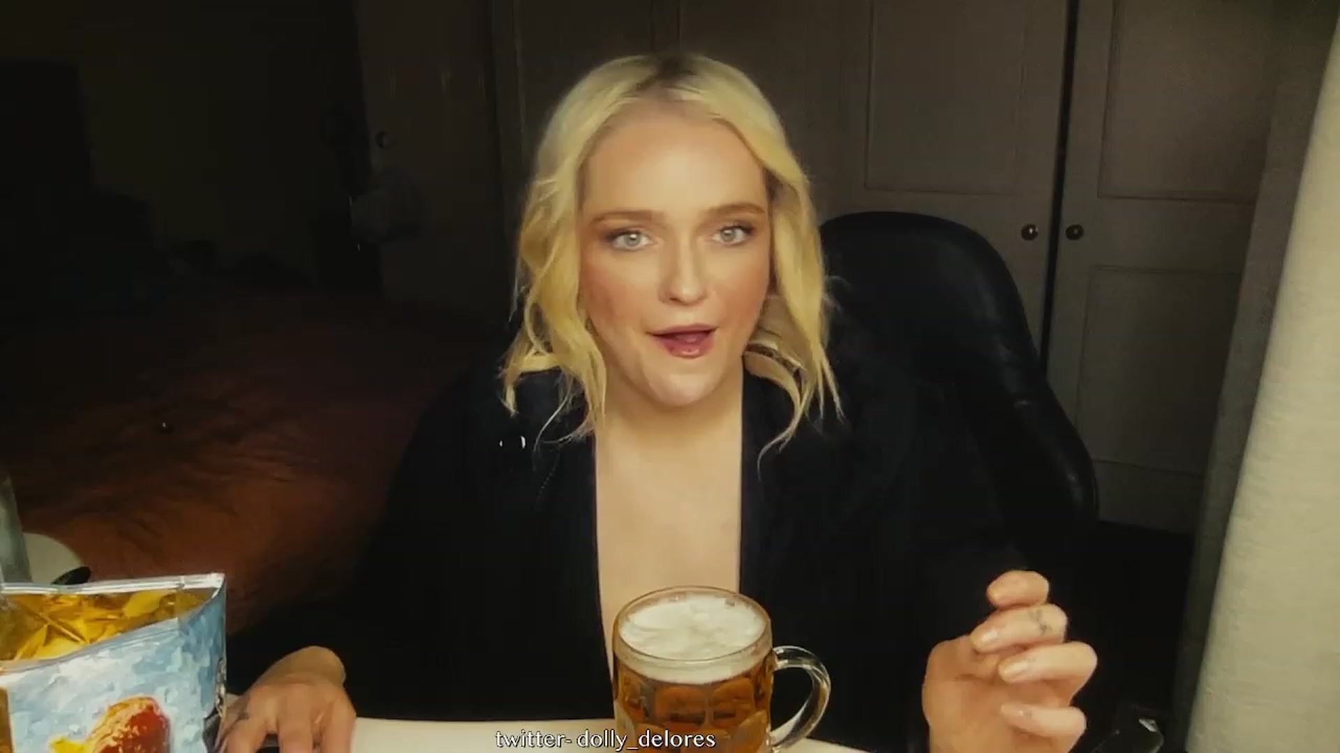 Gallery image thumbnail from DollyDelores's myfreecams stream on, 07/28/2023, 10:42 image 11 of 20