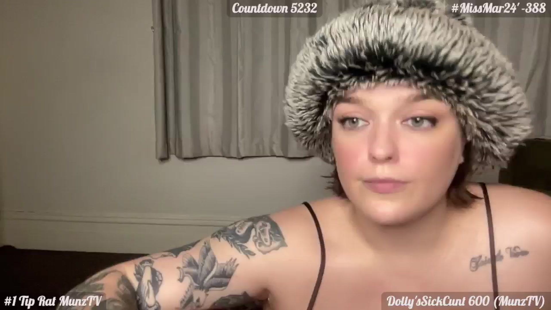 Gallery image thumbnail from DollyDelores's myfreecams stream on, 03/02/2024, 10:08 image 8 of 20