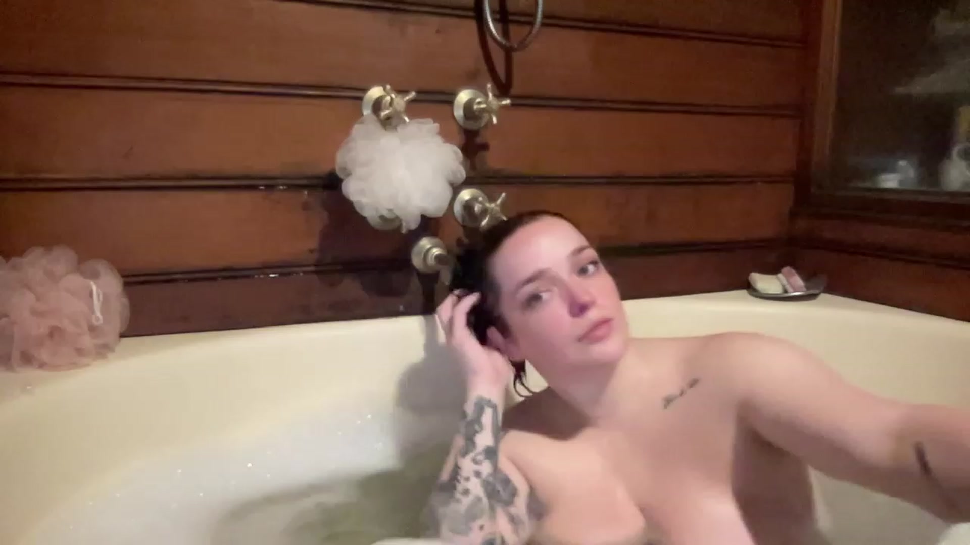 Gallery image thumbnail from DollyDelores's myfreecams stream on, 03/13/2024, 12:20 image 19 of 20