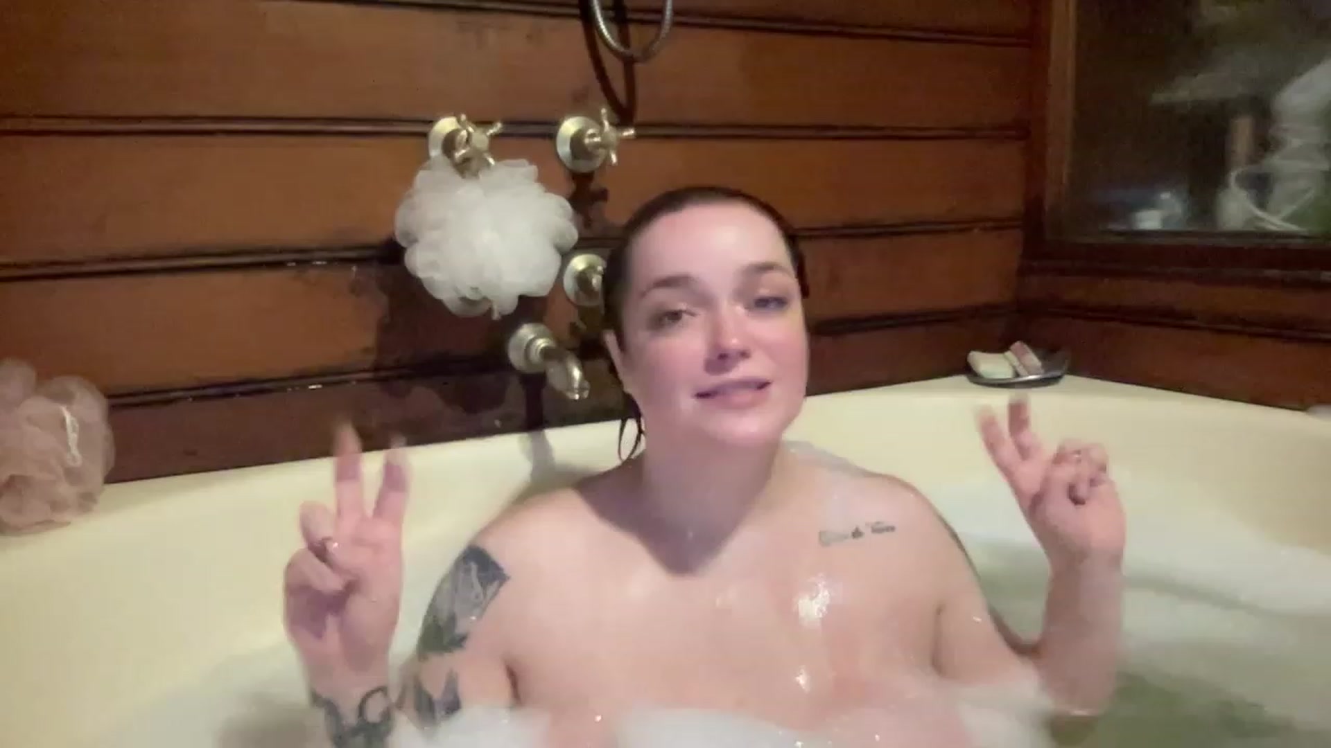 Gallery image thumbnail from DollyDelores's myfreecams stream on, 03/13/2024, 12:20 image 4 of 20