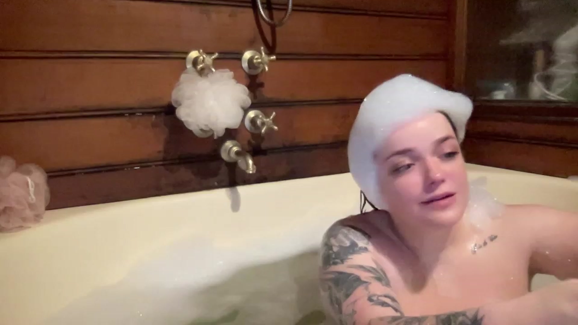 Gallery image thumbnail from DollyDelores's myfreecams stream on, 03/13/2024, 12:20 image 3 of 20