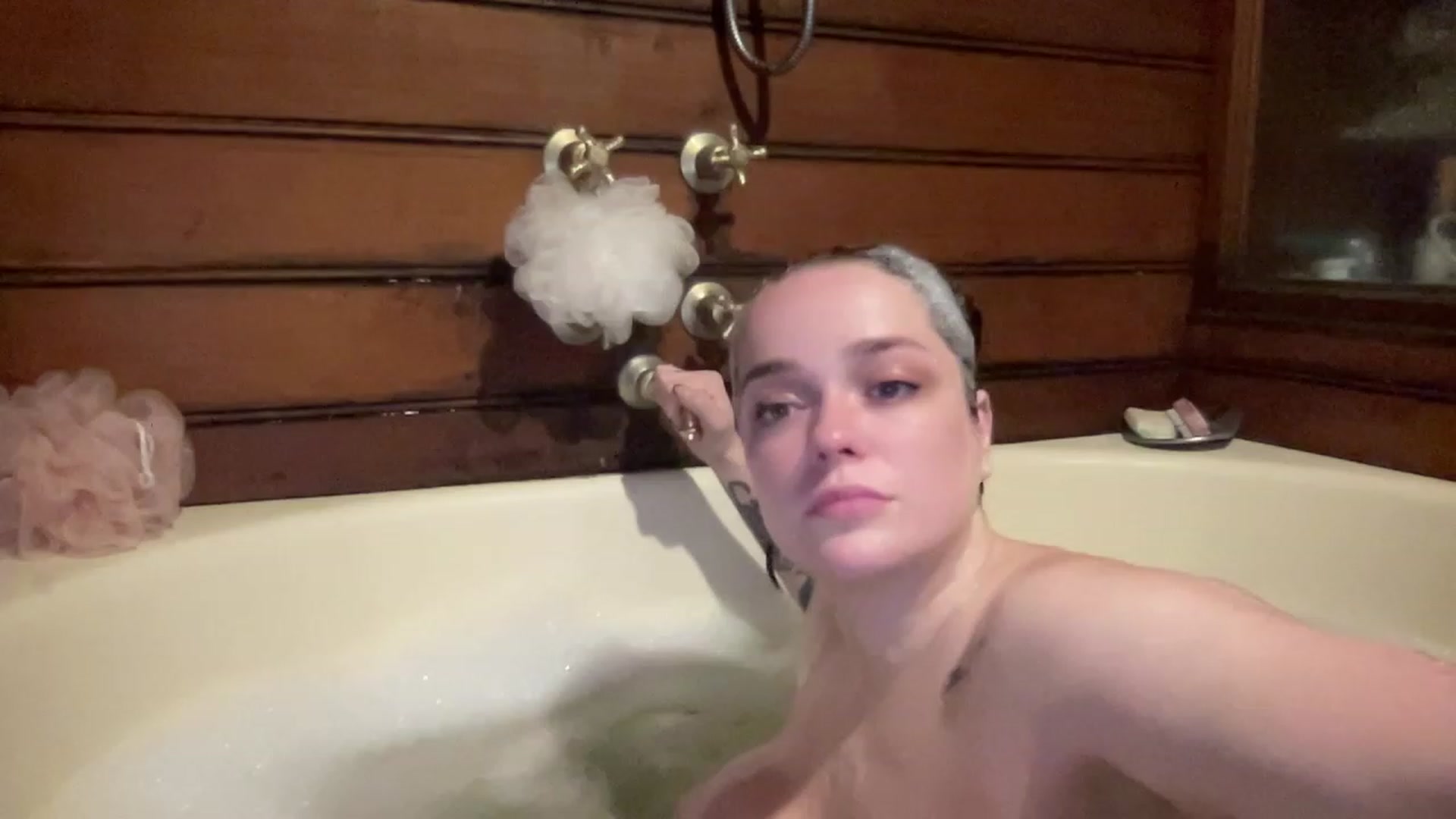 Gallery image thumbnail from DollyDelores's myfreecams stream on, 03/13/2024, 12:20 image 20 of 20