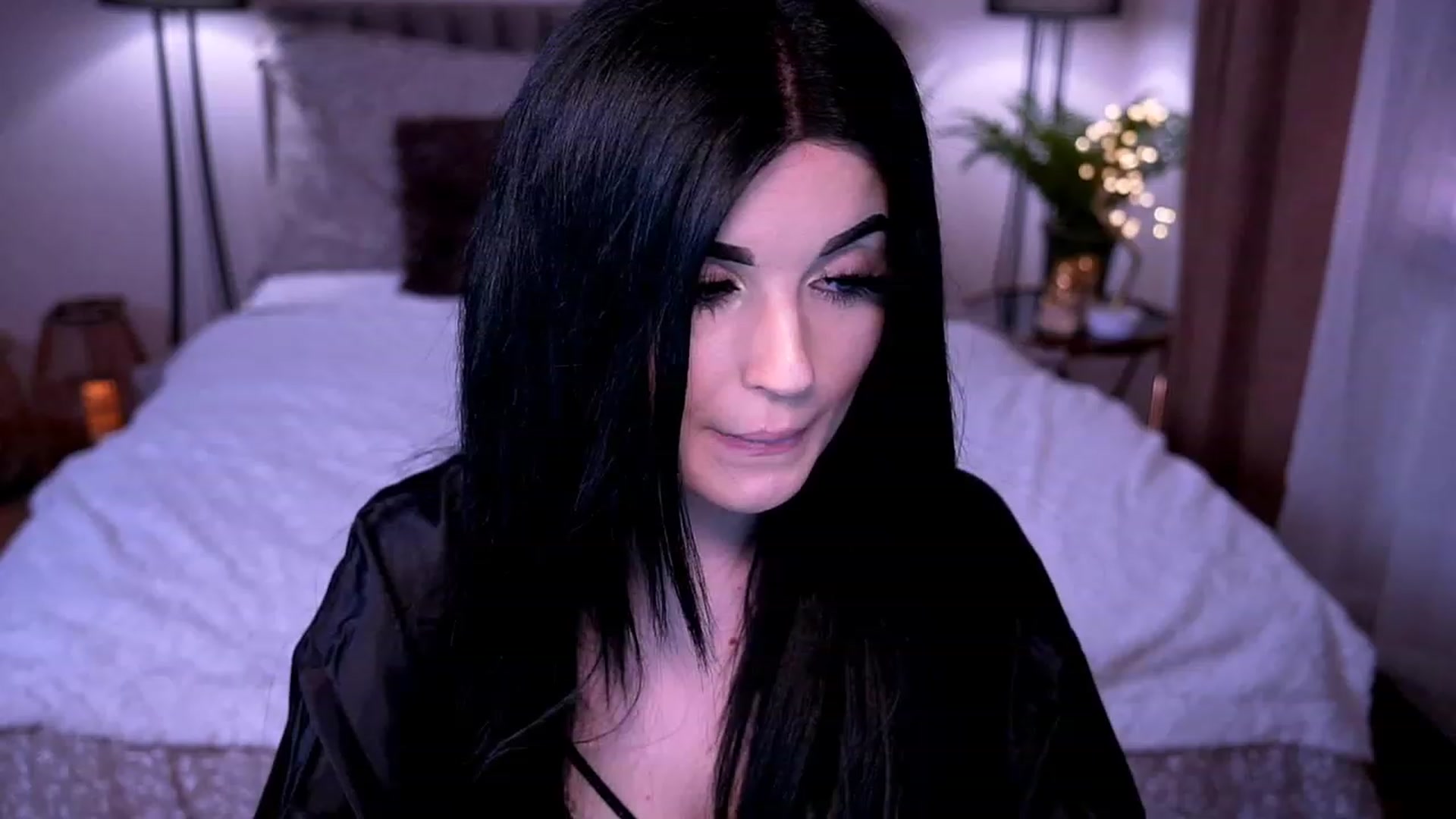 Gallery image thumbnail from Dolly_nn's myfreecams stream on, 04/09/2023, 16:47 image 5 of 20