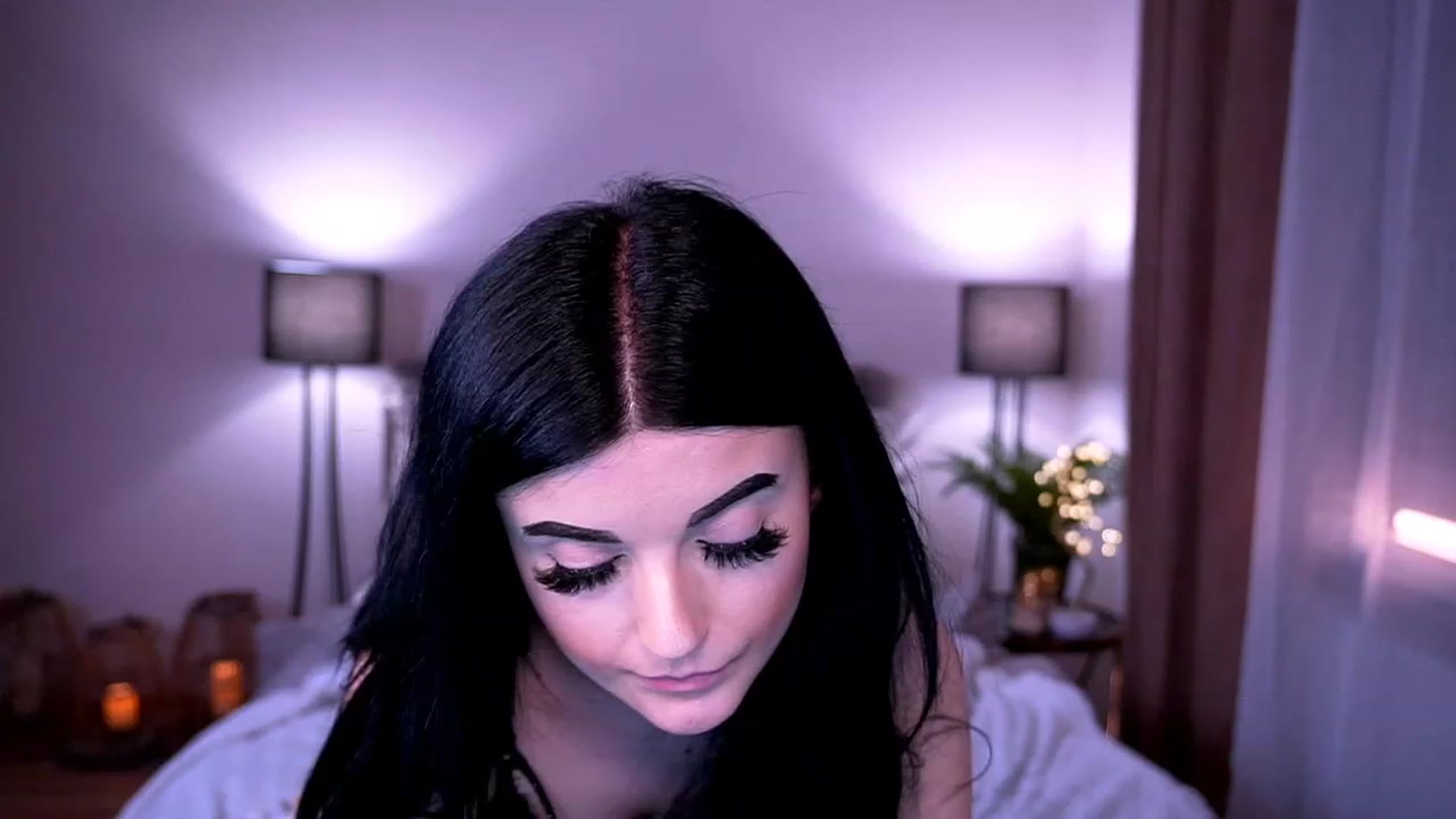 Gallery image thumbnail from Dolly_nn's myfreecams stream on, 04/09/2023, 20:17 image 14 of 20
