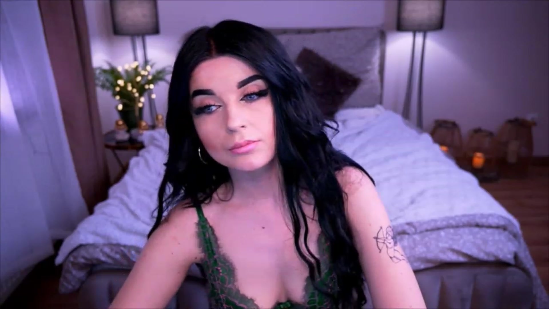 Gallery image thumbnail from Dolly_nn's myfreecams stream on, 04/13/2023, 12:03 image 17 of 20