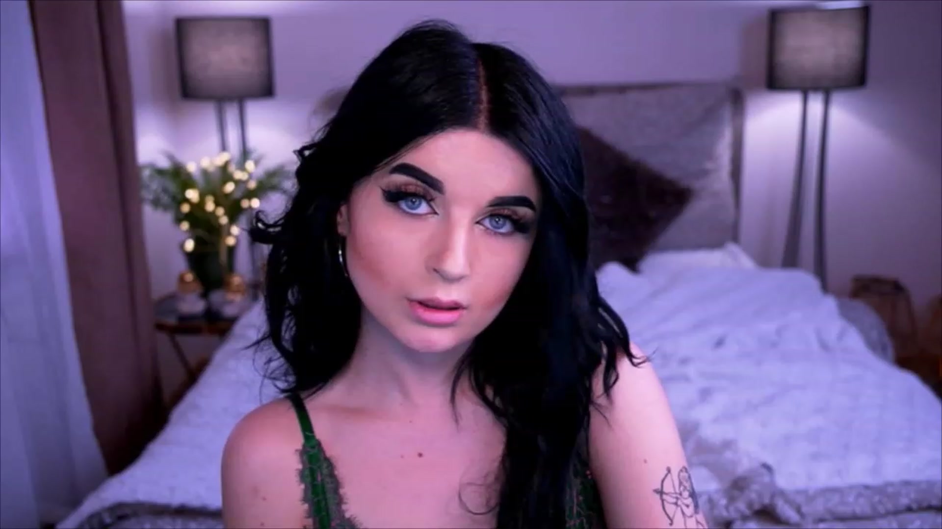 Gallery image thumbnail from Dolly_nn's myfreecams stream on, 04/13/2023, 14:03 image 17 of 20