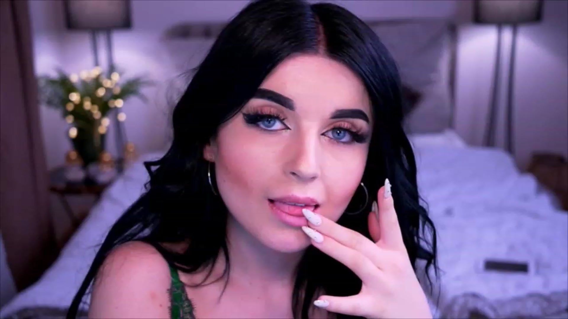 Gallery image thumbnail from Dolly_nn's myfreecams stream on, 04/13/2023, 14:03 image 12 of 20