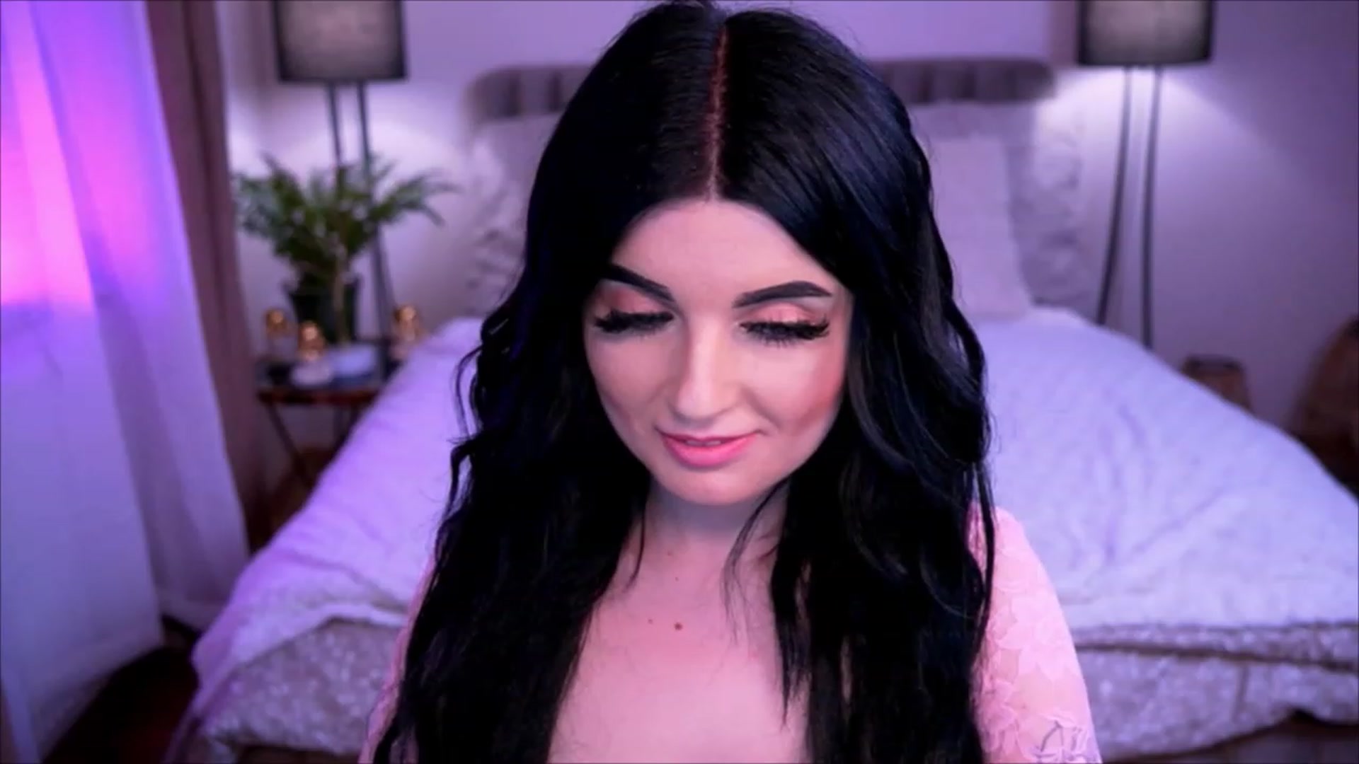 Gallery image thumbnail from Dolly_nn's myfreecams stream on, 04/14/2023, 20:58 image 5 of 20