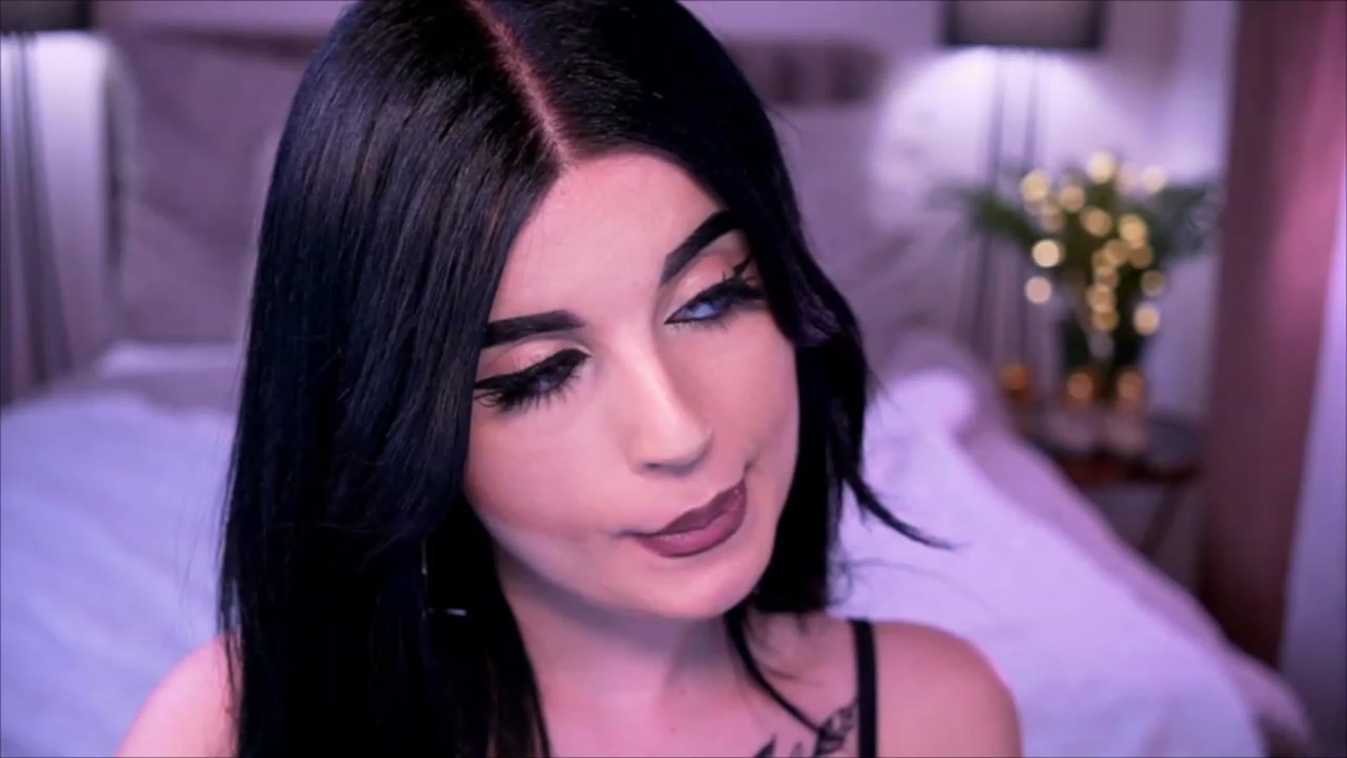 Gallery image thumbnail from Dolly_nn's myfreecams stream on, 04/19/2023, 17:38 image 12 of 20