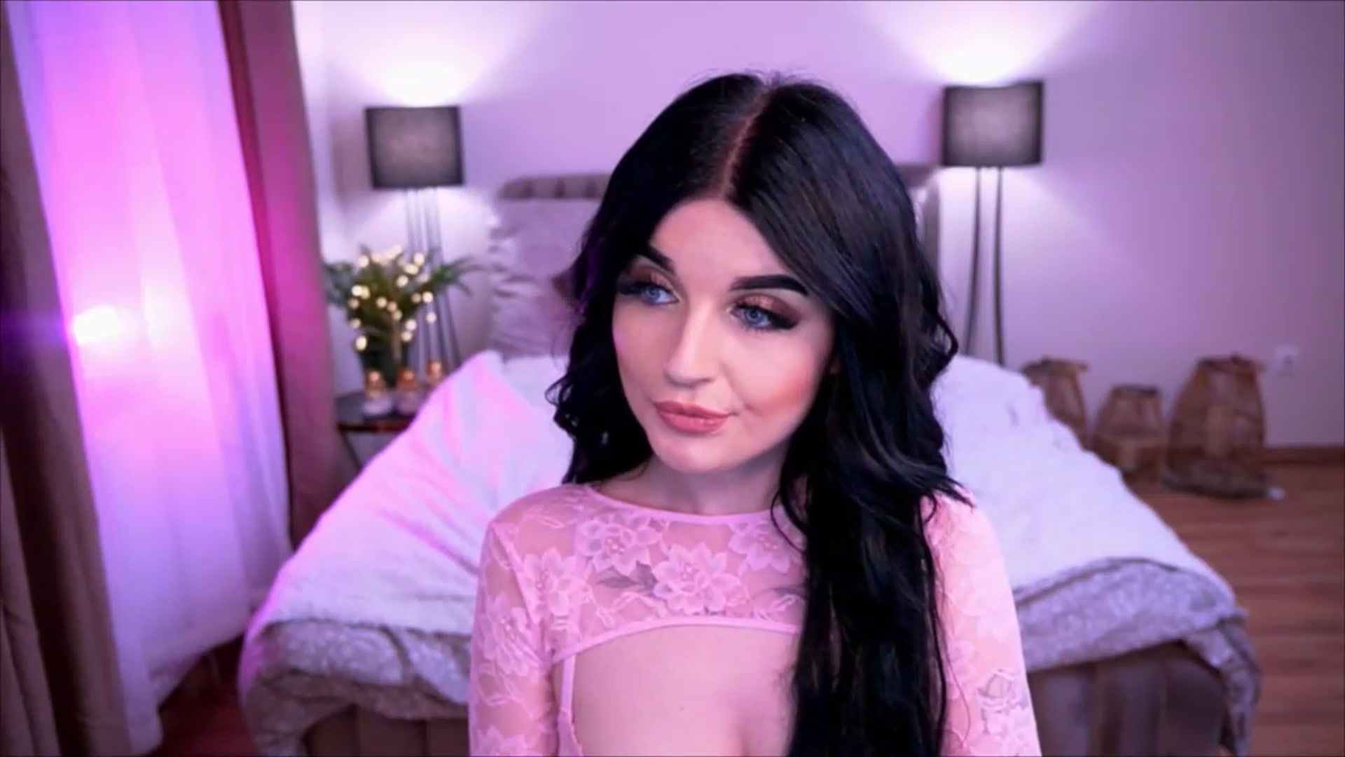 Gallery image thumbnail from Dolly_nn's myfreecams stream on, 04/23/2023, 18:13 image 17 of 20