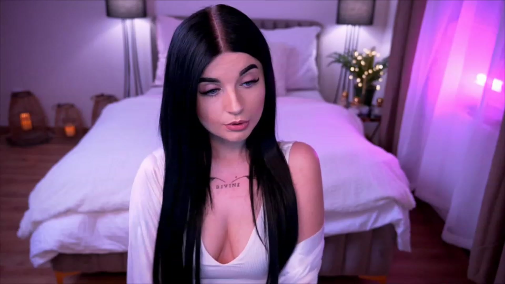 Gallery image thumbnail from Dolly_nn's myfreecams stream on, 05/03/2023, 18:28 image 3 of 20