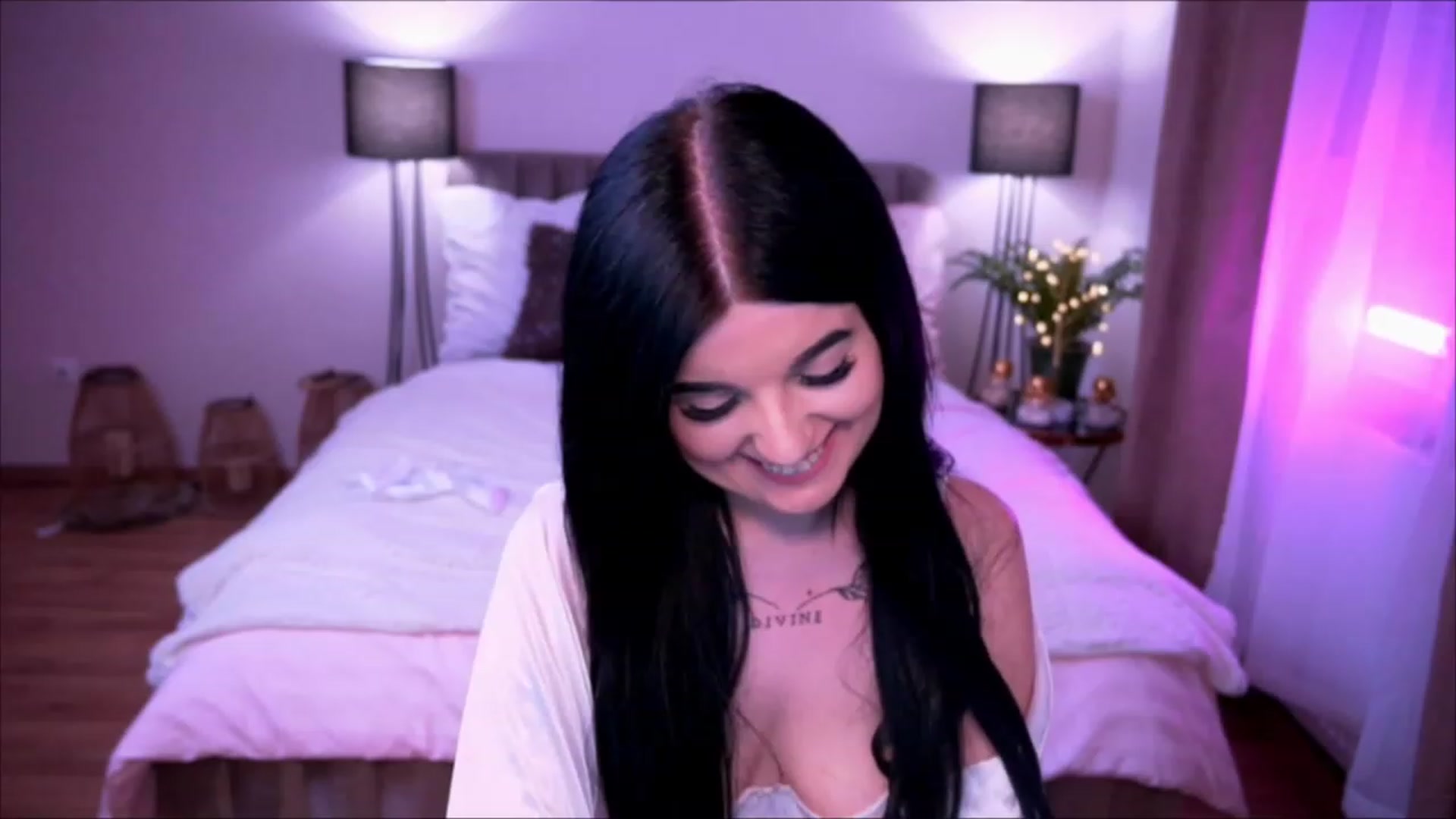 Gallery image thumbnail from Dolly_nn's myfreecams stream on, 05/05/2023, 11:28 image 14 of 20