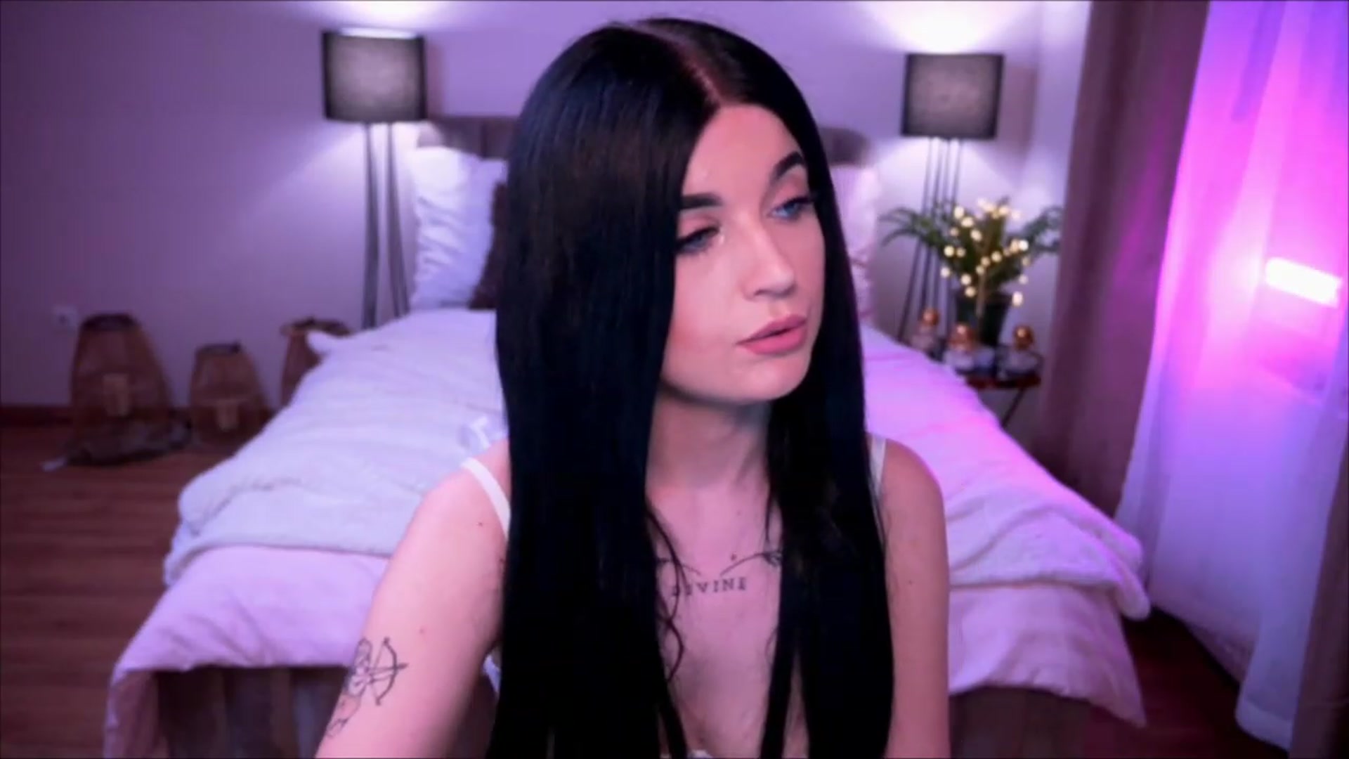 Gallery image thumbnail from Dolly_nn's myfreecams stream on, 05/05/2023, 12:31 image 13 of 20