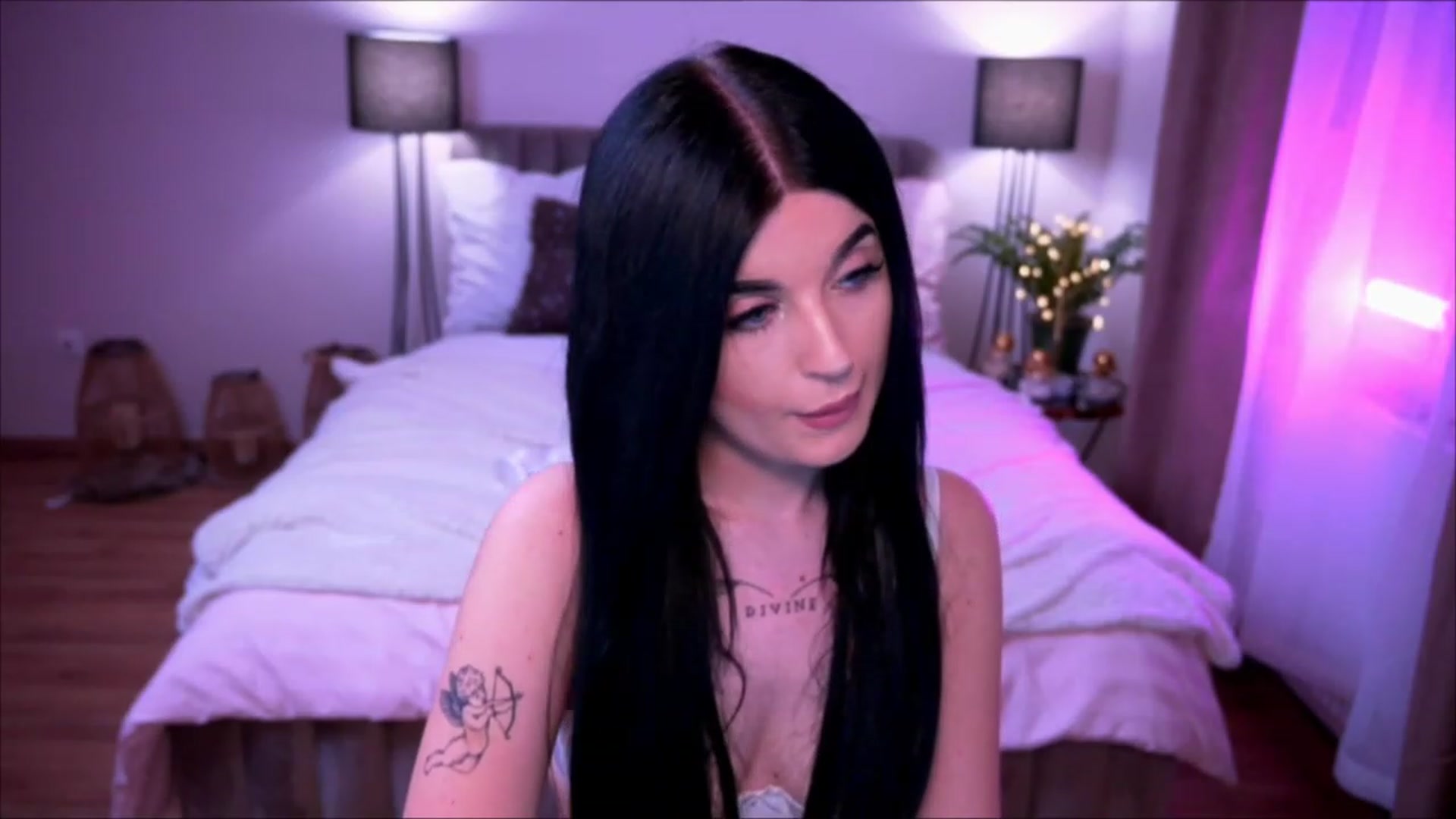 Gallery image thumbnail from Dolly_nn's myfreecams stream on, 05/05/2023, 12:31 image 19 of 20
