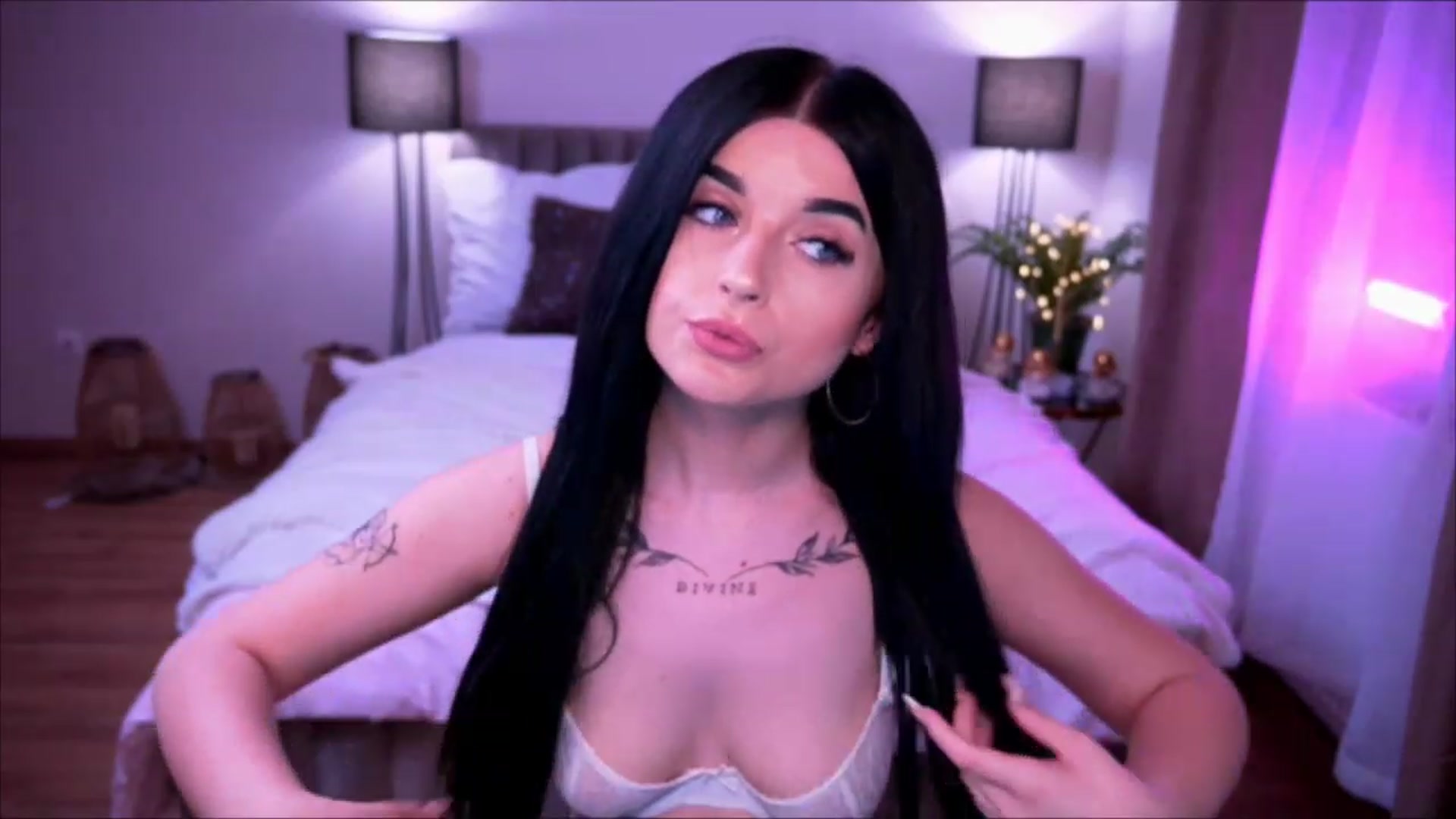 Gallery image thumbnail from Dolly_nn's myfreecams stream on, 05/05/2023, 12:31 image 14 of 20