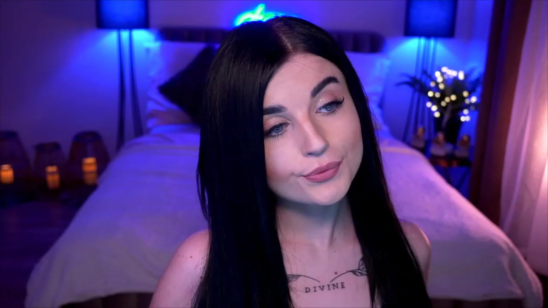 Gallery image thumbnail from Dolly_nn's myfreecams stream on, 05/14/2023, 18:03 image 5 of 20