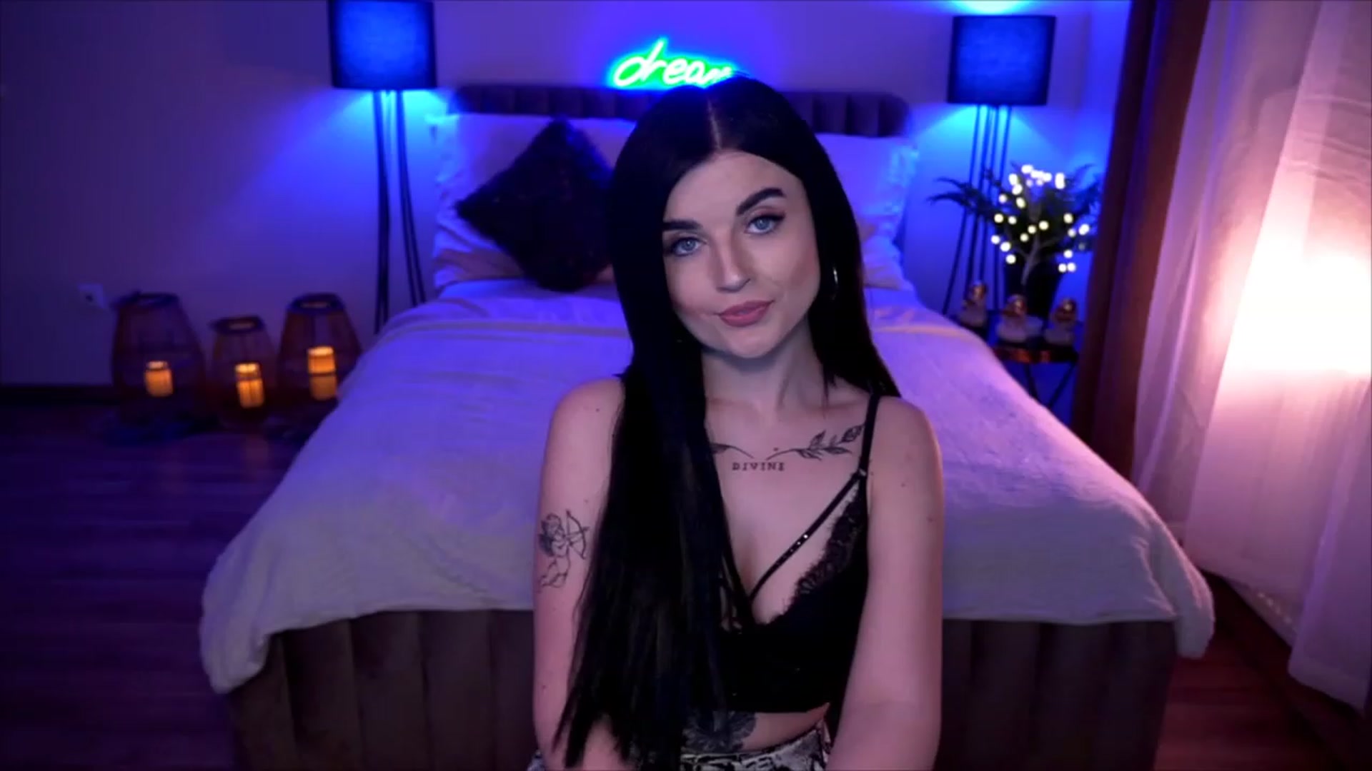 Gallery image thumbnail from Dolly_nn's myfreecams stream on, 05/14/2023, 18:03 image 6 of 20