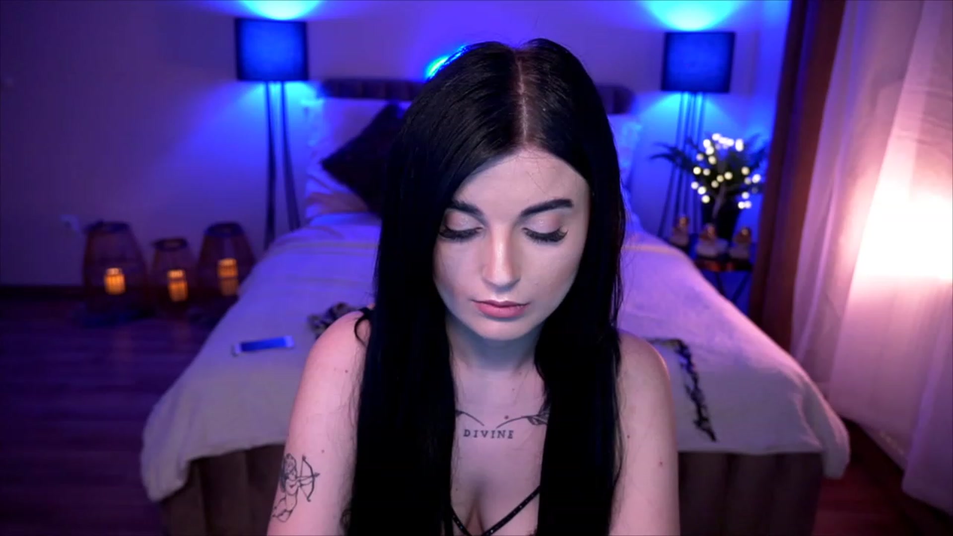 Gallery image thumbnail from Dolly_nn's myfreecams stream on, 05/14/2023, 18:03 image 8 of 20