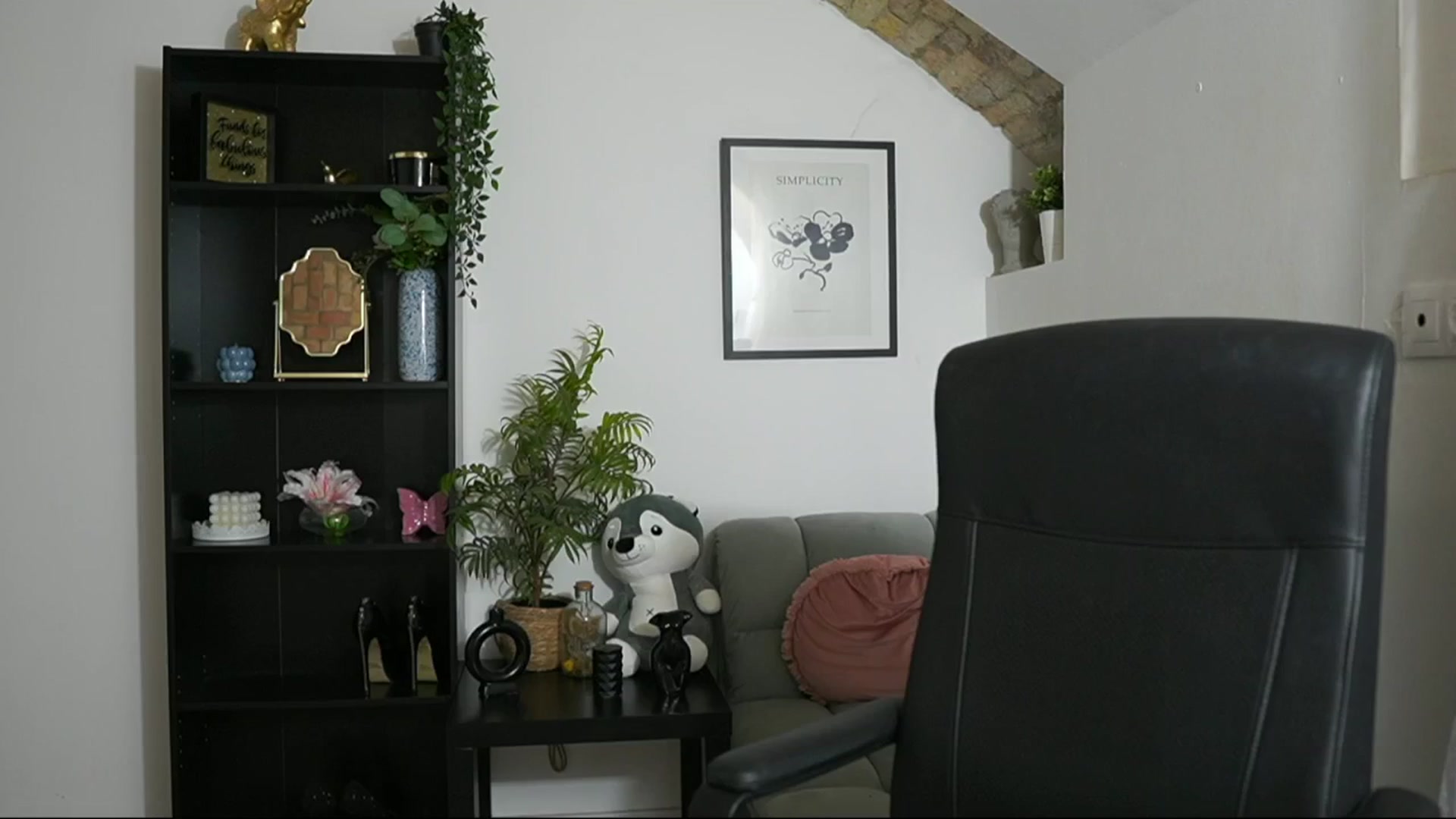 Gallery image thumbnail from Dollyvega69's myfreecams stream on, 07/30/2025, 18:15 image 9 of 20