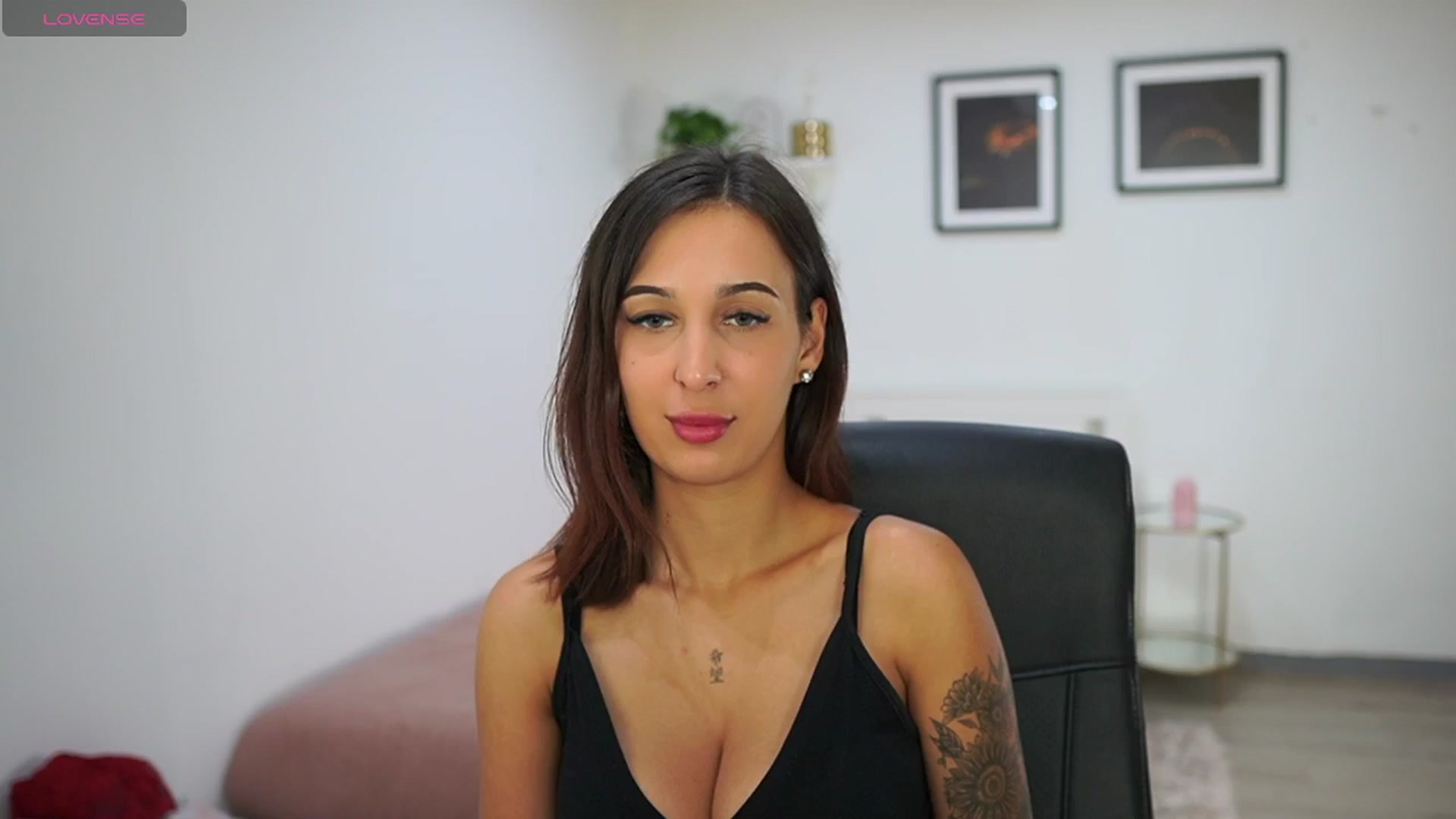 Gallery image thumbnail from Dollyvega69's myfreecams stream on, 08/26/2025, 16:55 image 12 of 20