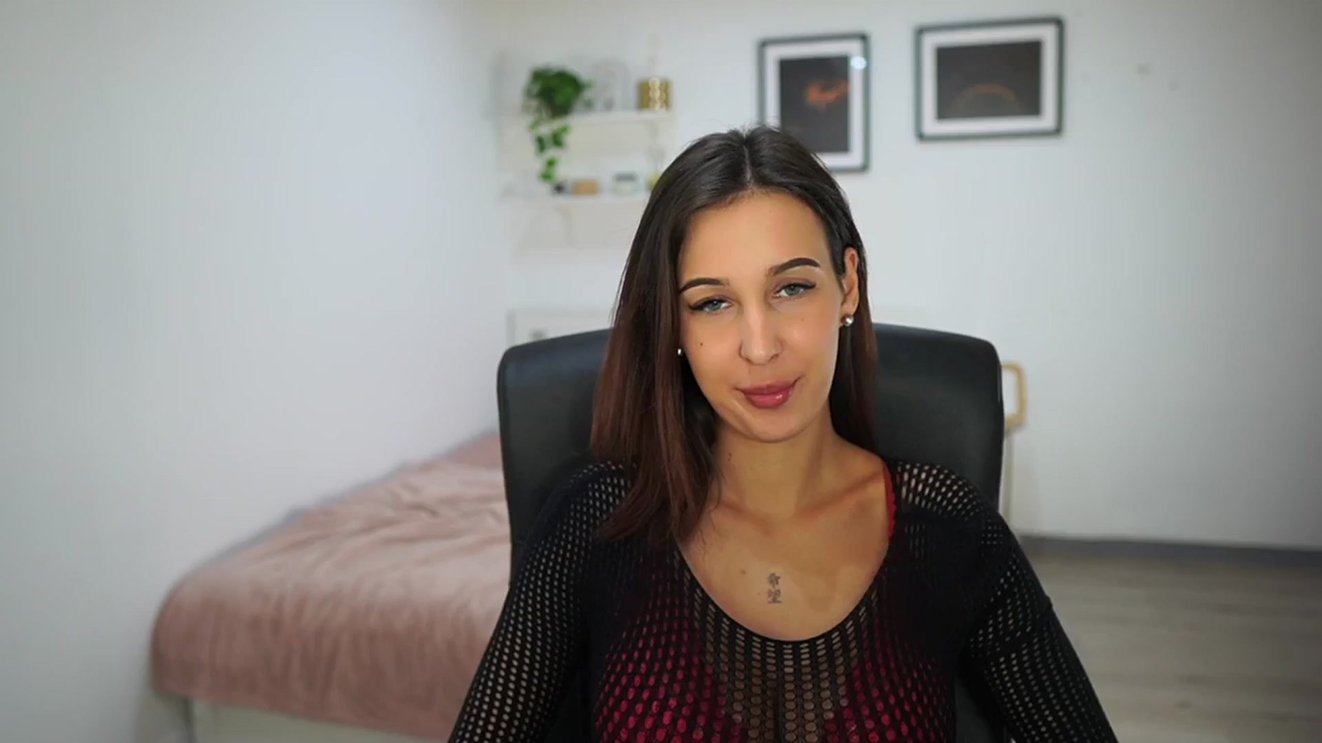 Gallery image thumbnail from Dollyvega69's myfreecams stream on, 08/28/2025, 15:55 image 3 of 20