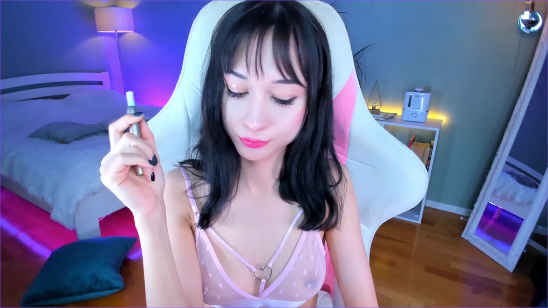 Gallery image thumbnail from Dolores_Doll's myfreecams stream on, 11/18/2022, 05:18 image 12 of 20