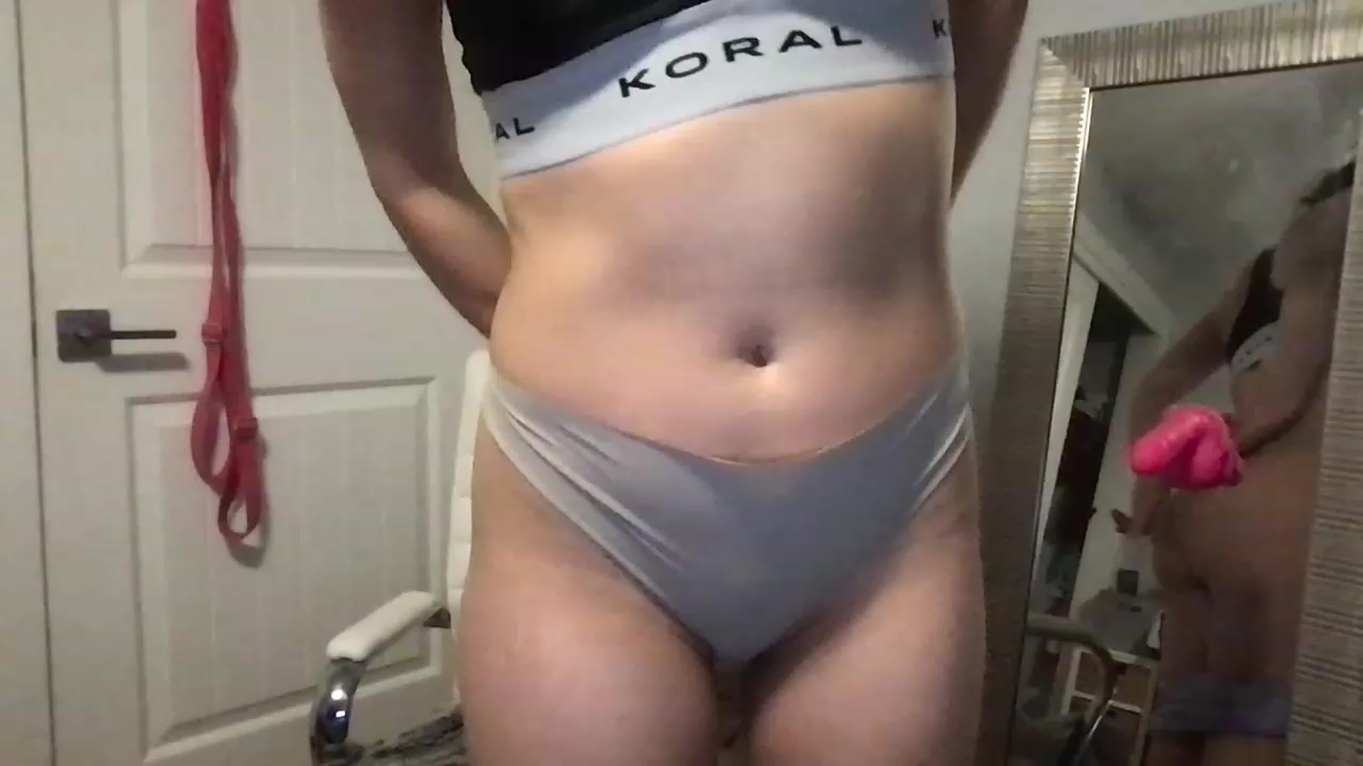 Gallery image thumbnail from DominatrixV's myfreecams stream on, 12/23/2022, 15:11 image 12 of 20