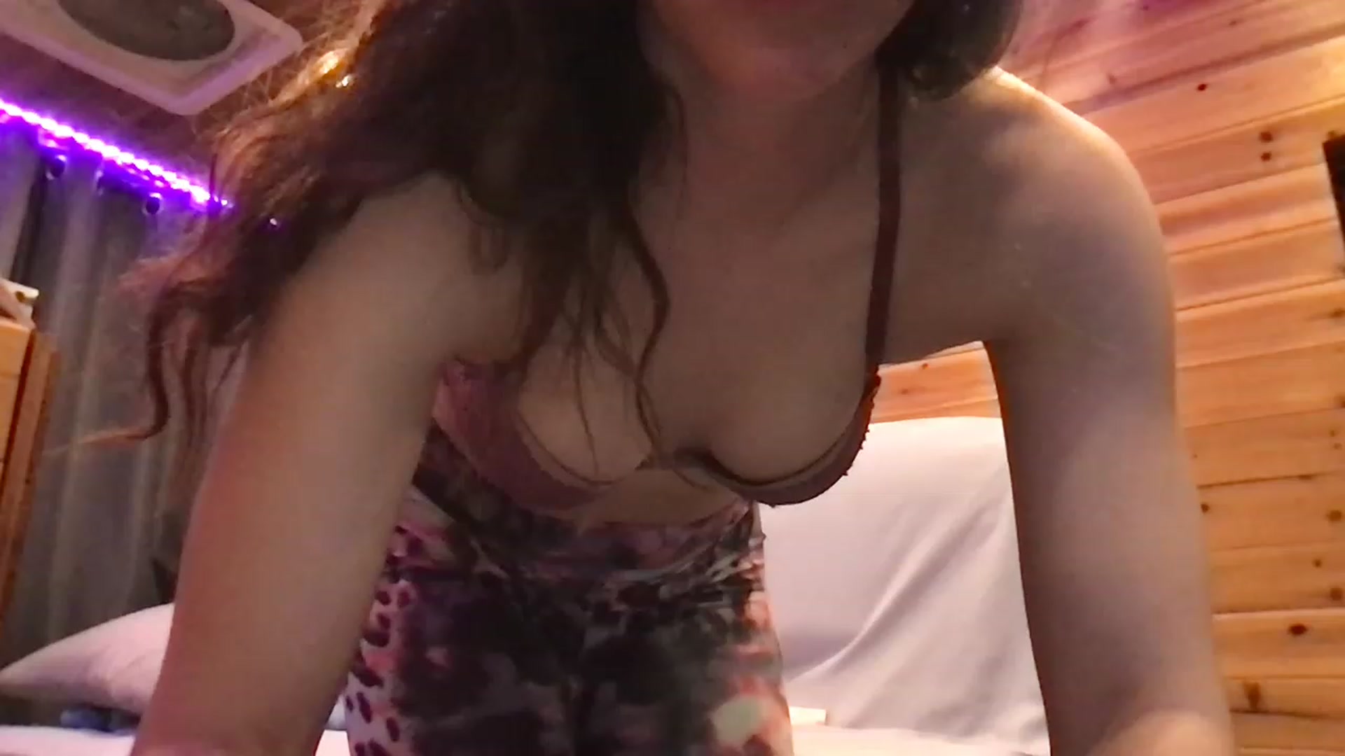 Gallery image thumbnail from DominatrixV's myfreecams stream on, 03/06/2023, 01:15 image 18 of 20