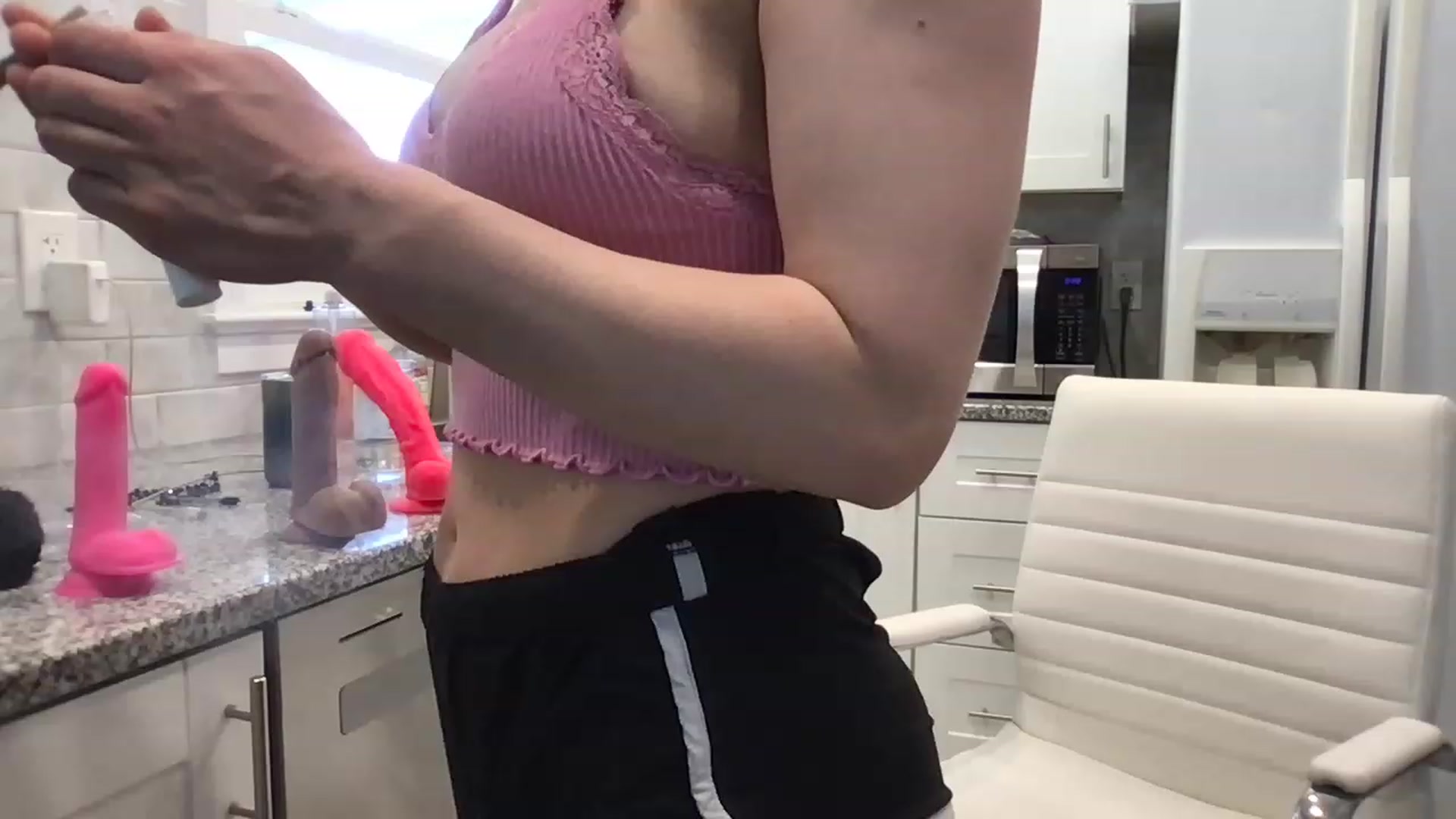 Gallery image thumbnail from DominatrixV's myfreecams stream on, 04/30/2023, 17:14 image 10 of 20
