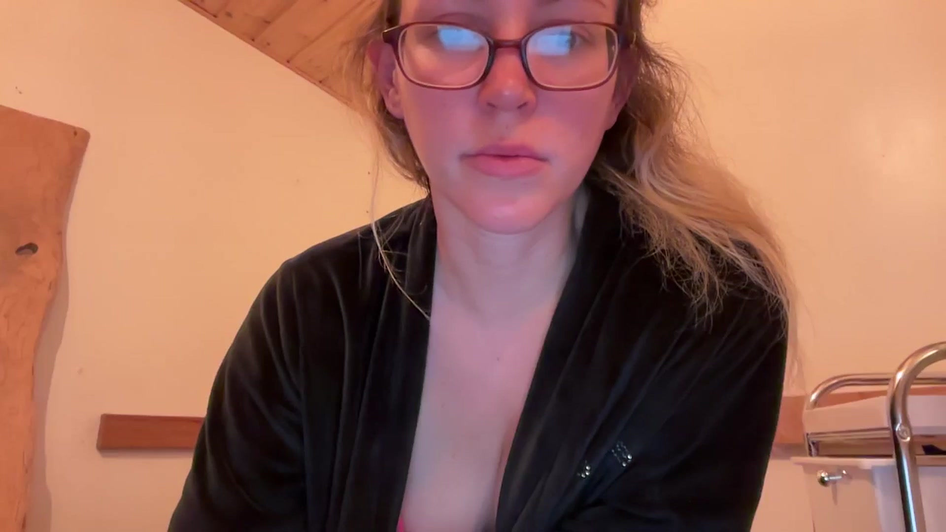 Gallery image thumbnail from DominatrixV's myfreecams stream on, 08/26/2024, 04:55 image 7 of 20
