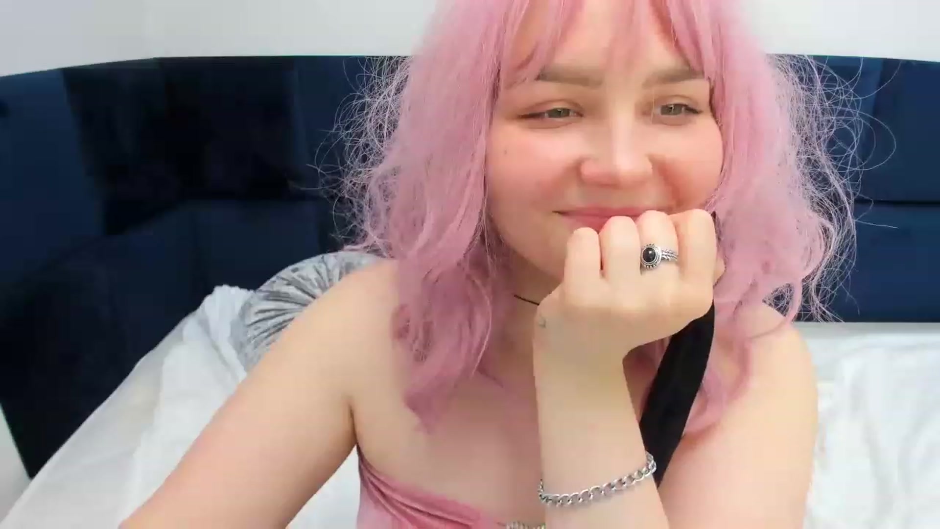 Gallery image thumbnail from Dominikaas's myfreecams stream on, 06/20/2023, 10:33 image 16 of 20