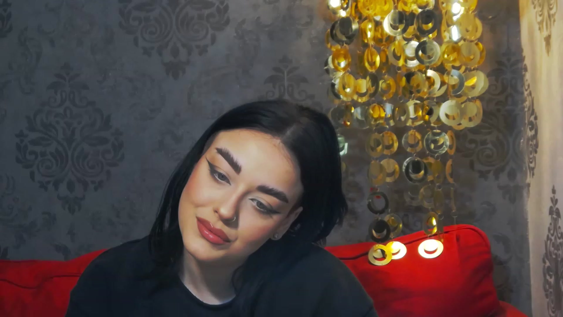 Gallery image thumbnail from Dominique__'s myfreecams stream on, 04/19/2023, 15:16 image 11 of 20