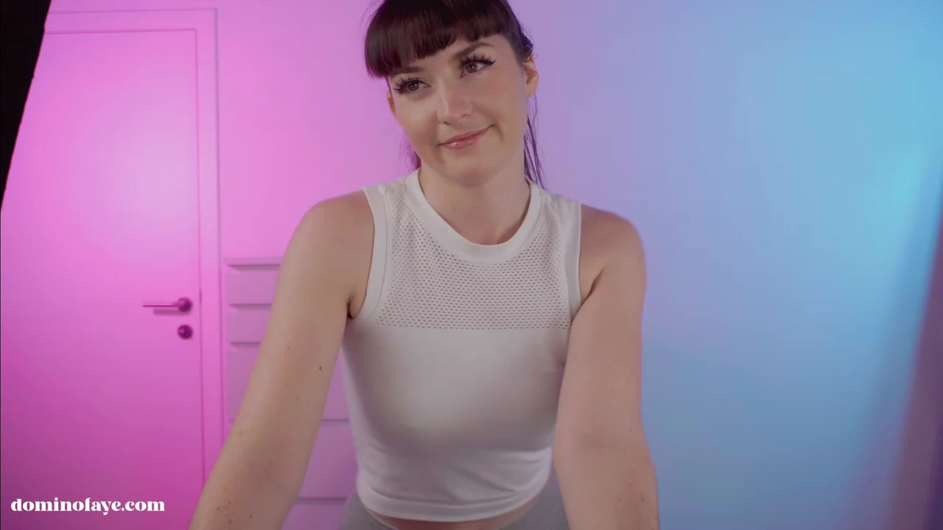 Gallery image thumbnail from DominoFaye's myfreecams stream on, 04/15/2023, 16:00 image 9 of 20