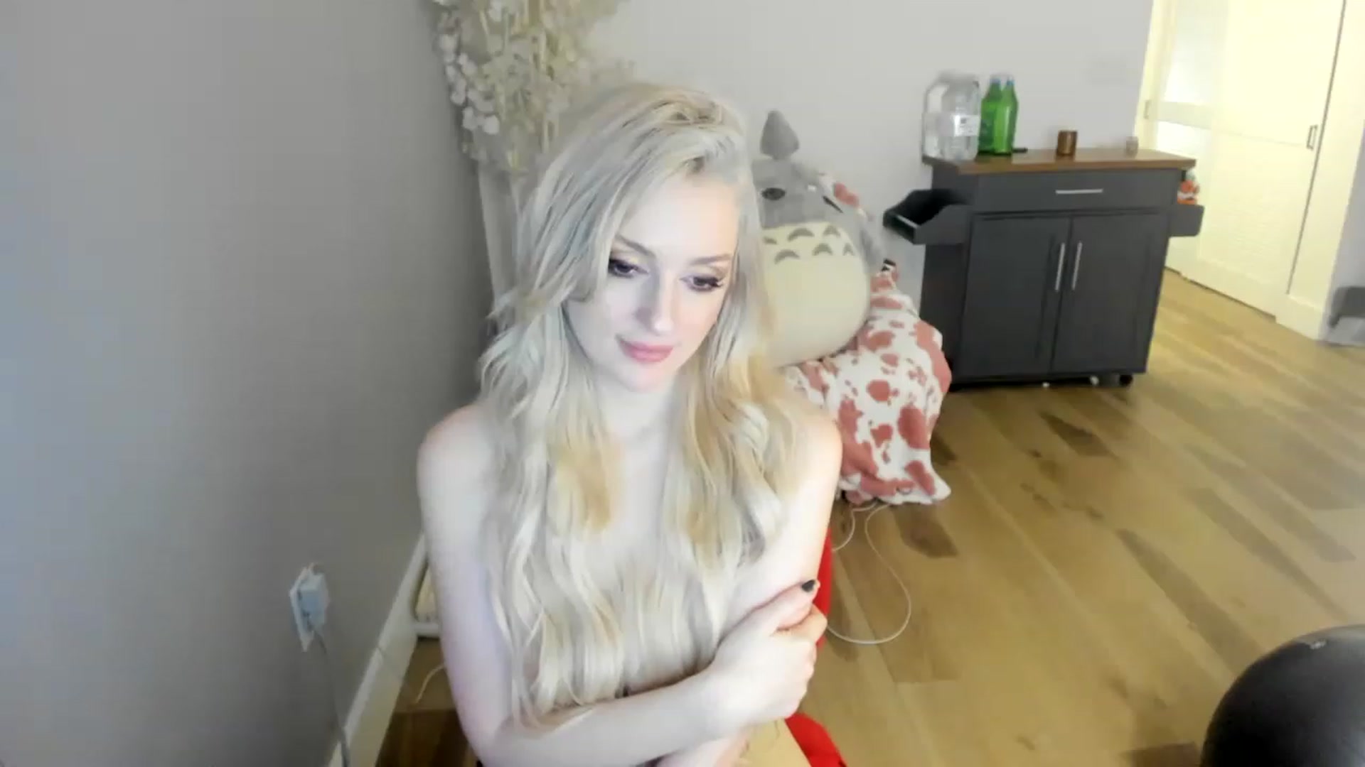 Gallery image thumbnail from DommeMilk's myfreecams stream on, 12/12/2022, 12:33 image 11 of 20