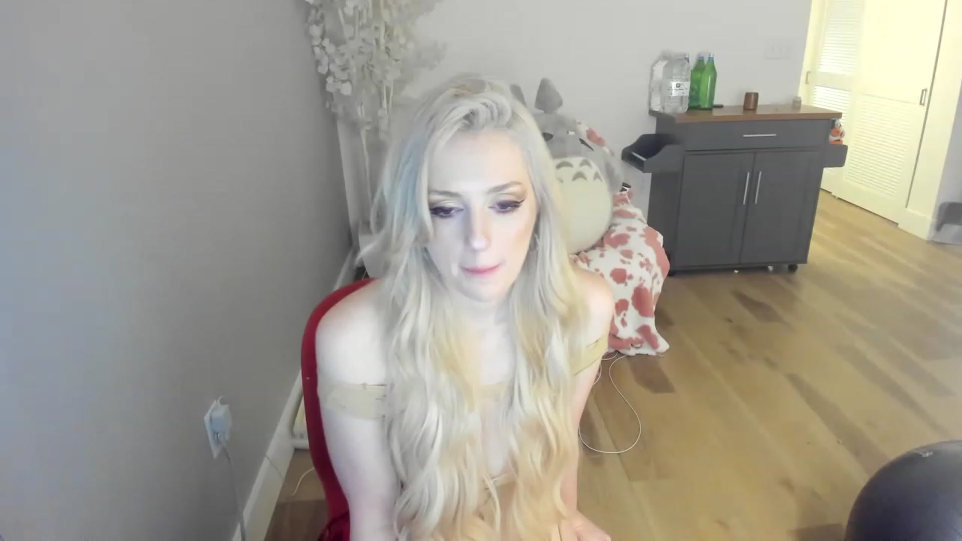 Gallery image thumbnail from DommeMilk's myfreecams stream on, 12/12/2022, 12:33 image 4 of 20