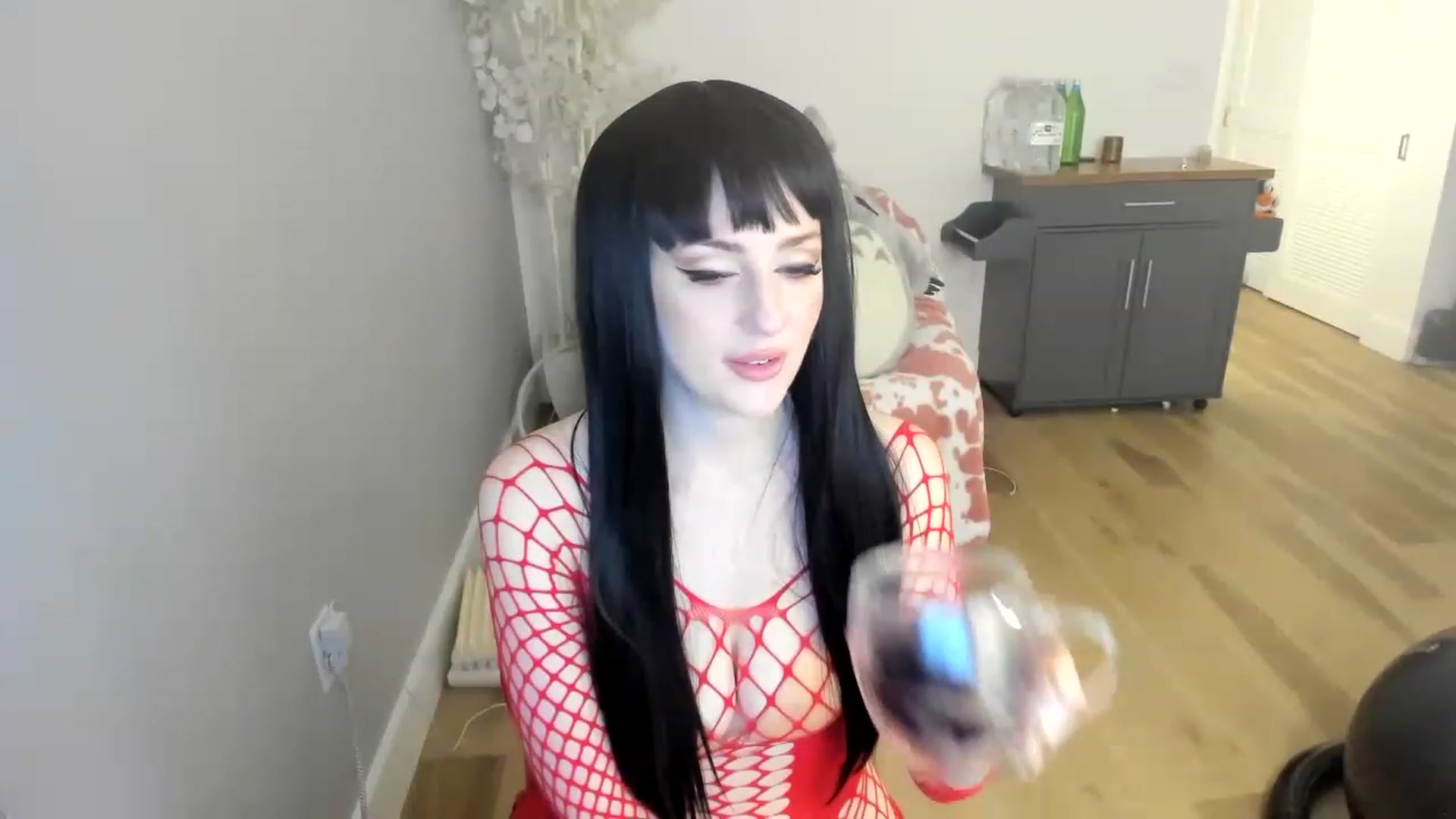 Gallery image thumbnail from DommeMilk's myfreecams stream on, 12/13/2022, 04:58 image 9 of 20