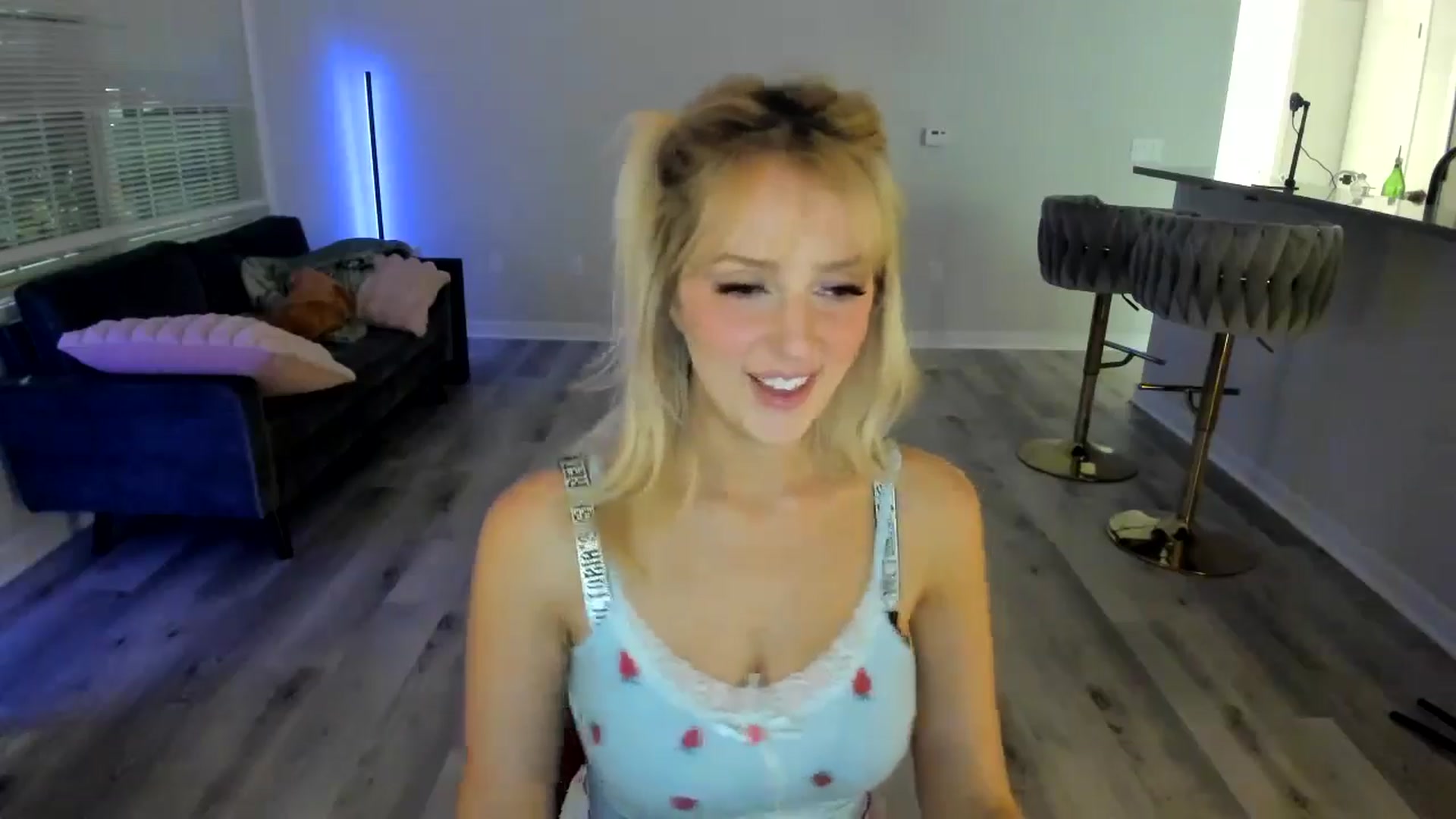 Gallery image thumbnail from DommeYourDad's myfreecams stream on, 11/04/2024, 05:29 image 8 of 20