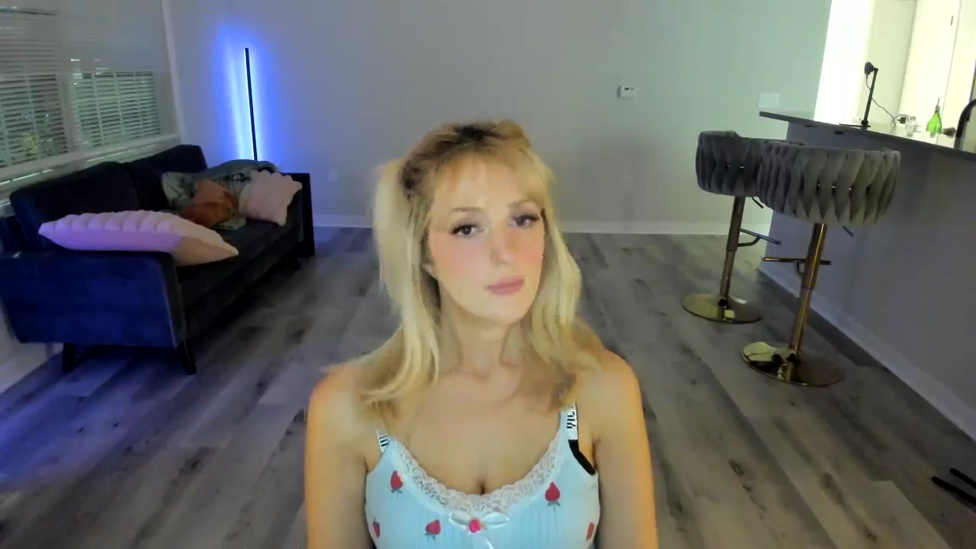 Gallery image thumbnail from DommeYourDad's myfreecams stream on, 11/04/2024, 05:29 image 17 of 20