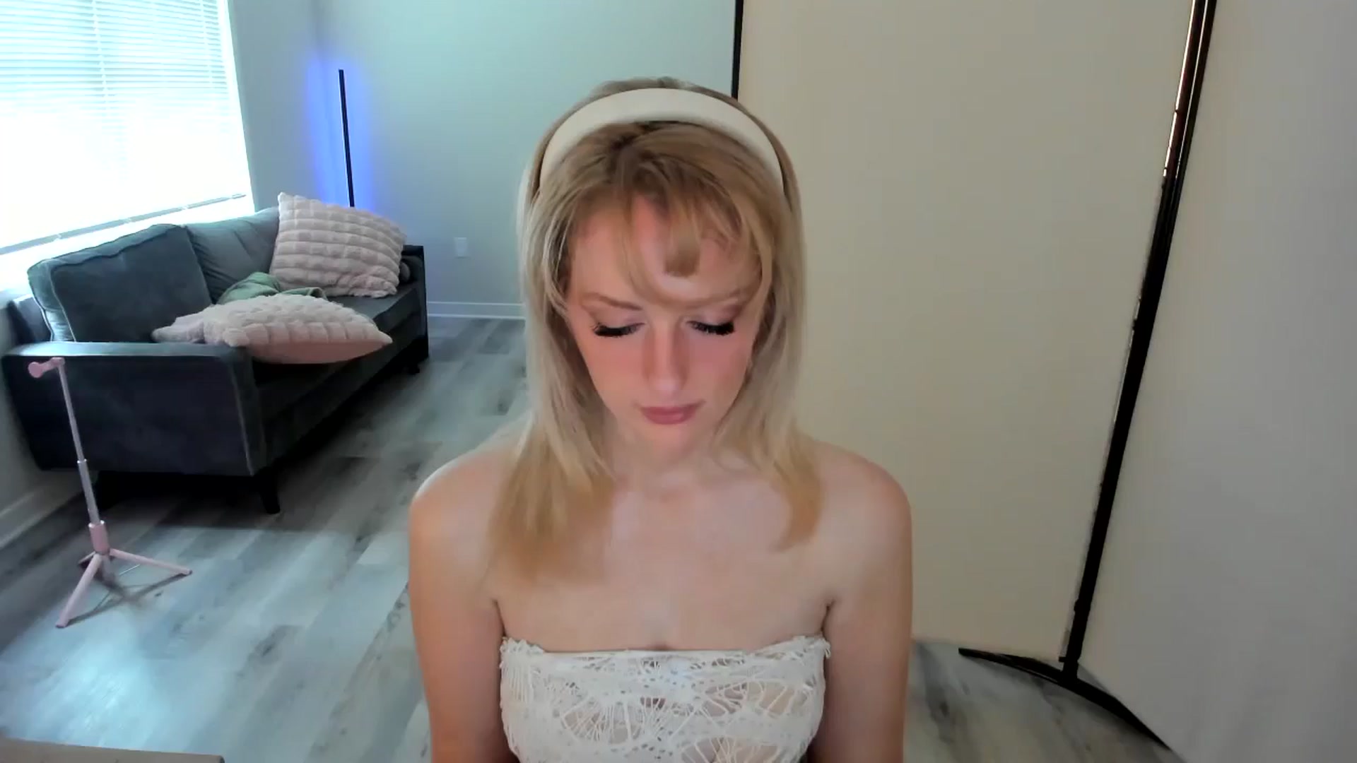 Gallery image thumbnail from DommeYourMom's myfreecams stream on, 10/02/2024, 18:51 image 20 of 20