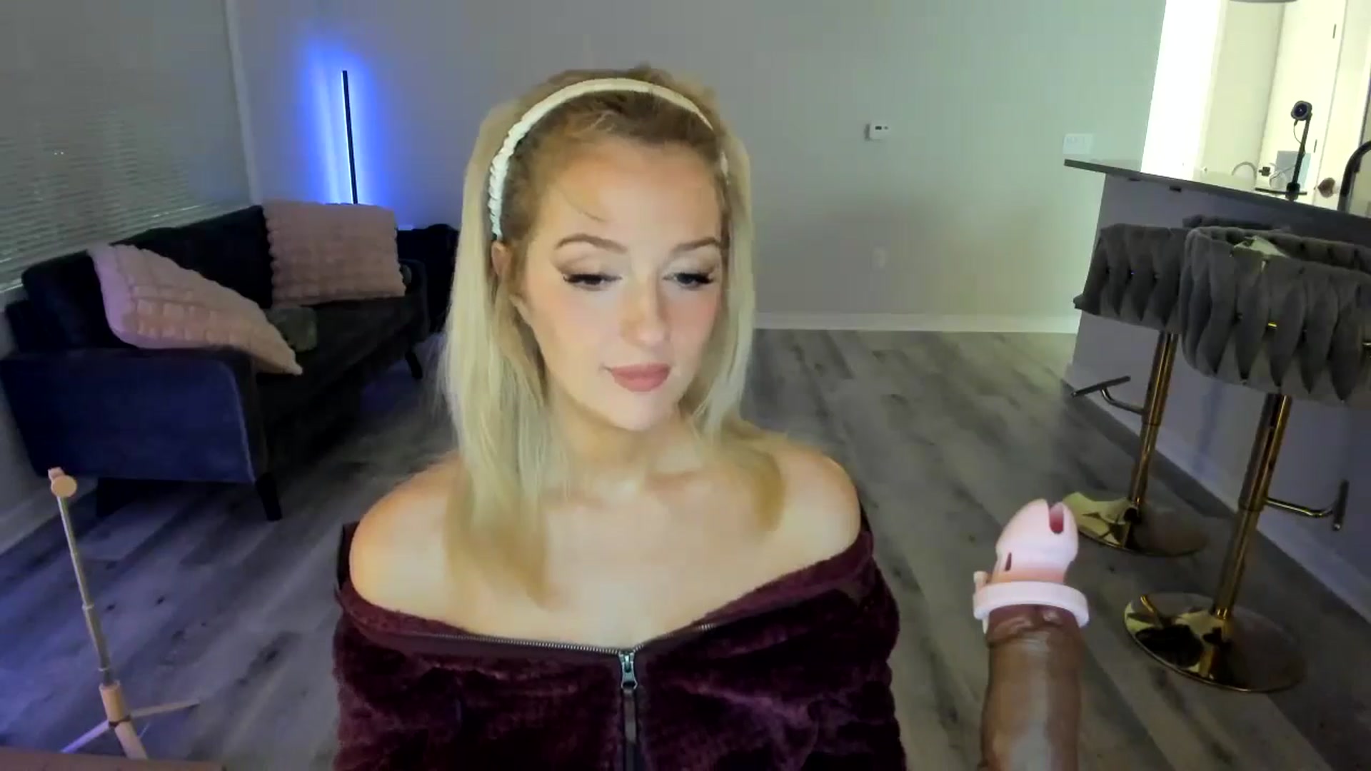 Gallery image thumbnail from DommeYourMom's myfreecams stream on, 10/10/2024, 07:52 image 18 of 20