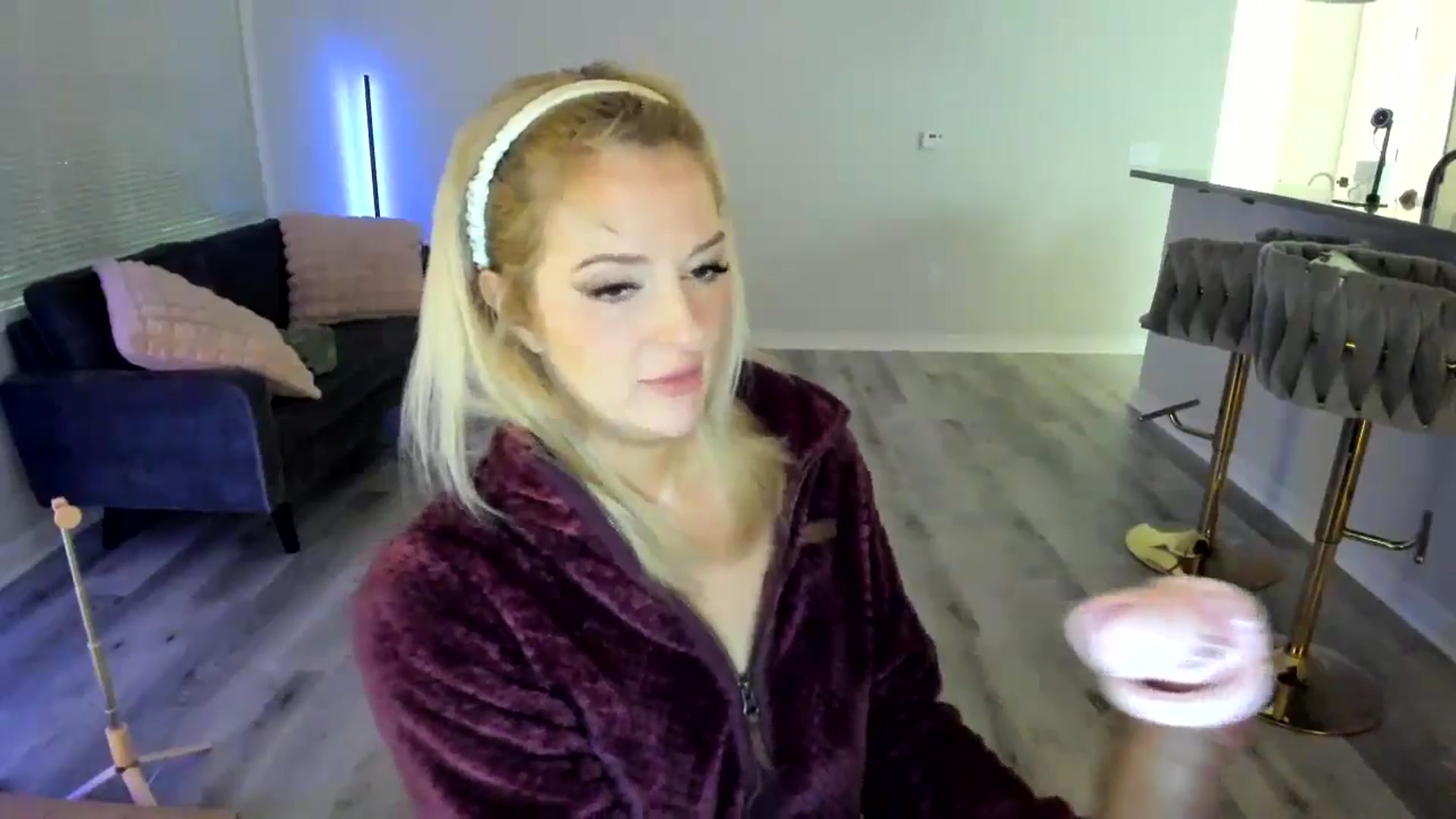 Gallery image thumbnail from DommeYourMom's myfreecams stream on, 10/10/2024, 07:52 image 4 of 20