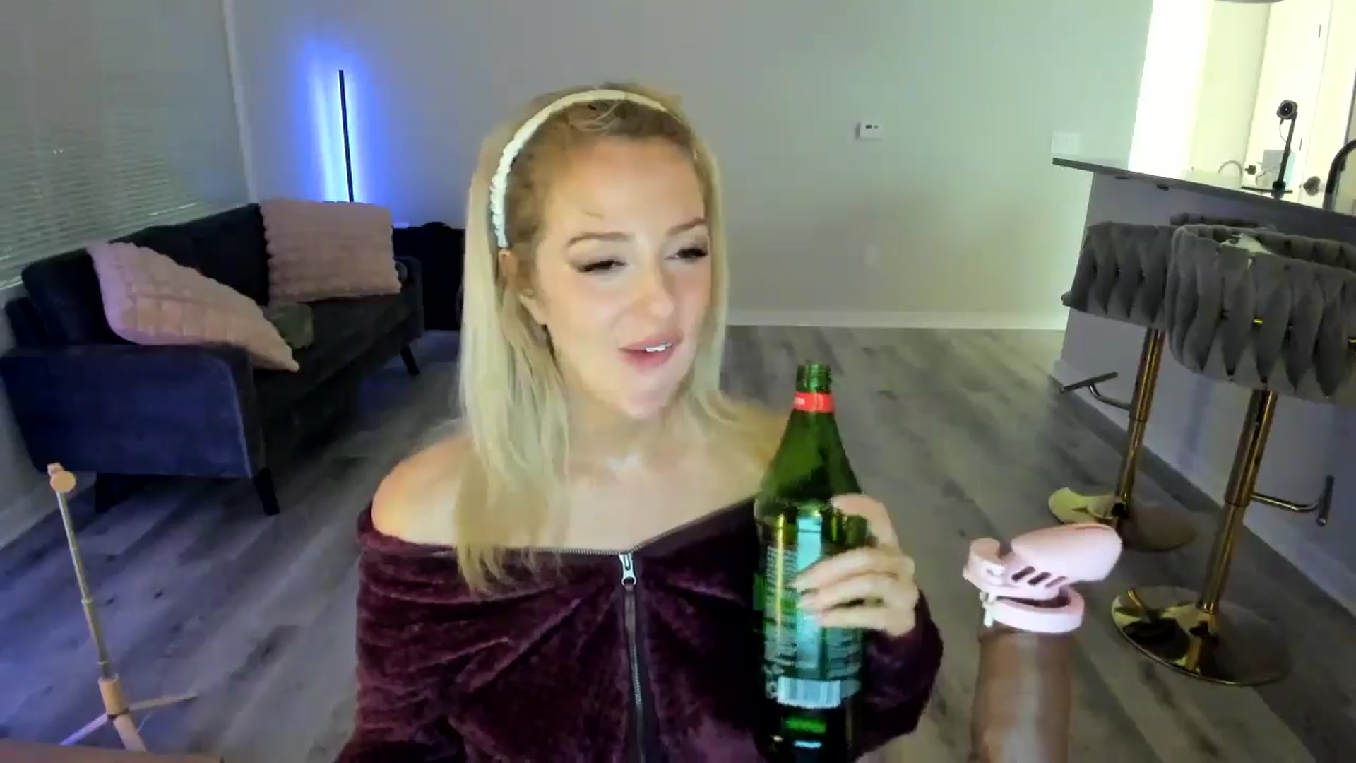 Gallery image thumbnail from DommeYourMom's myfreecams stream on, 10/10/2024, 10:15 image 4 of 20