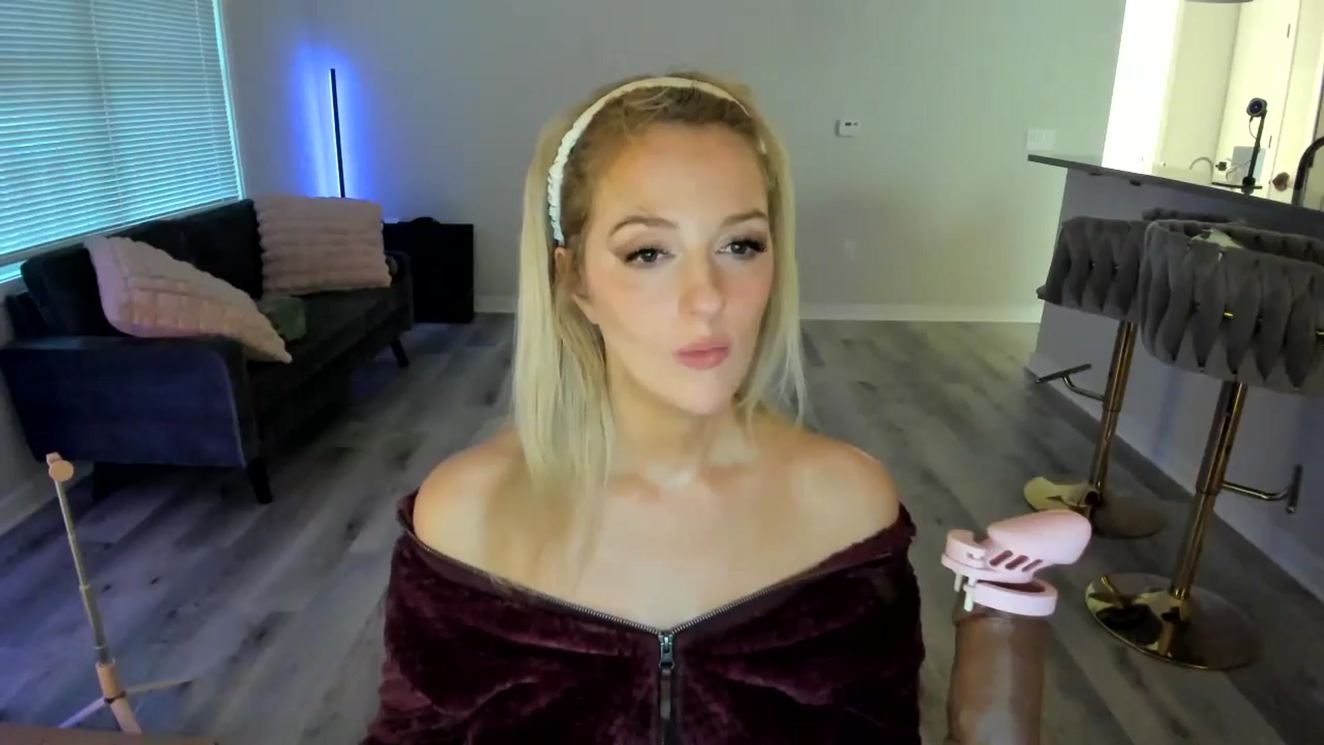 Gallery image thumbnail from DommeYourMom's myfreecams stream on, 10/10/2024, 11:52 image 7 of 20