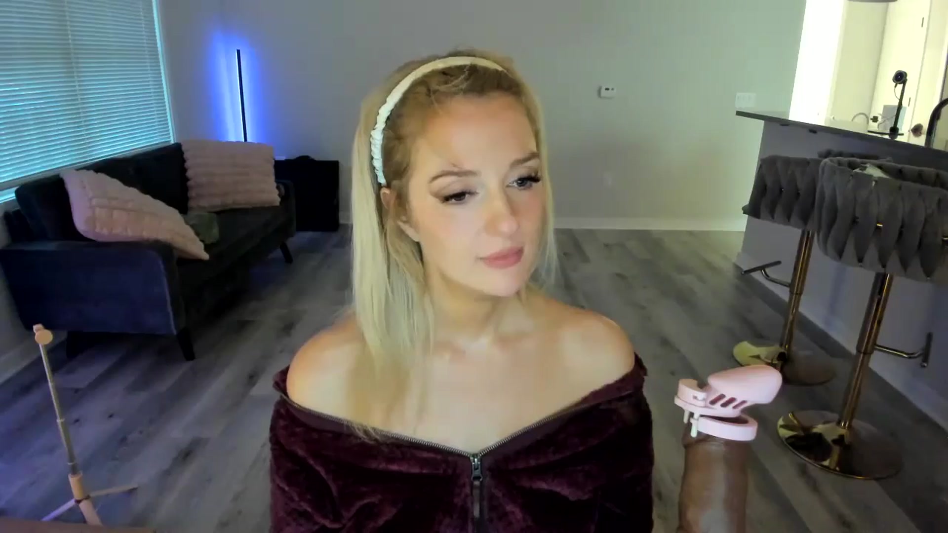 Gallery image thumbnail from DommeYourMom's myfreecams stream on, 10/10/2024, 11:52 image 5 of 20