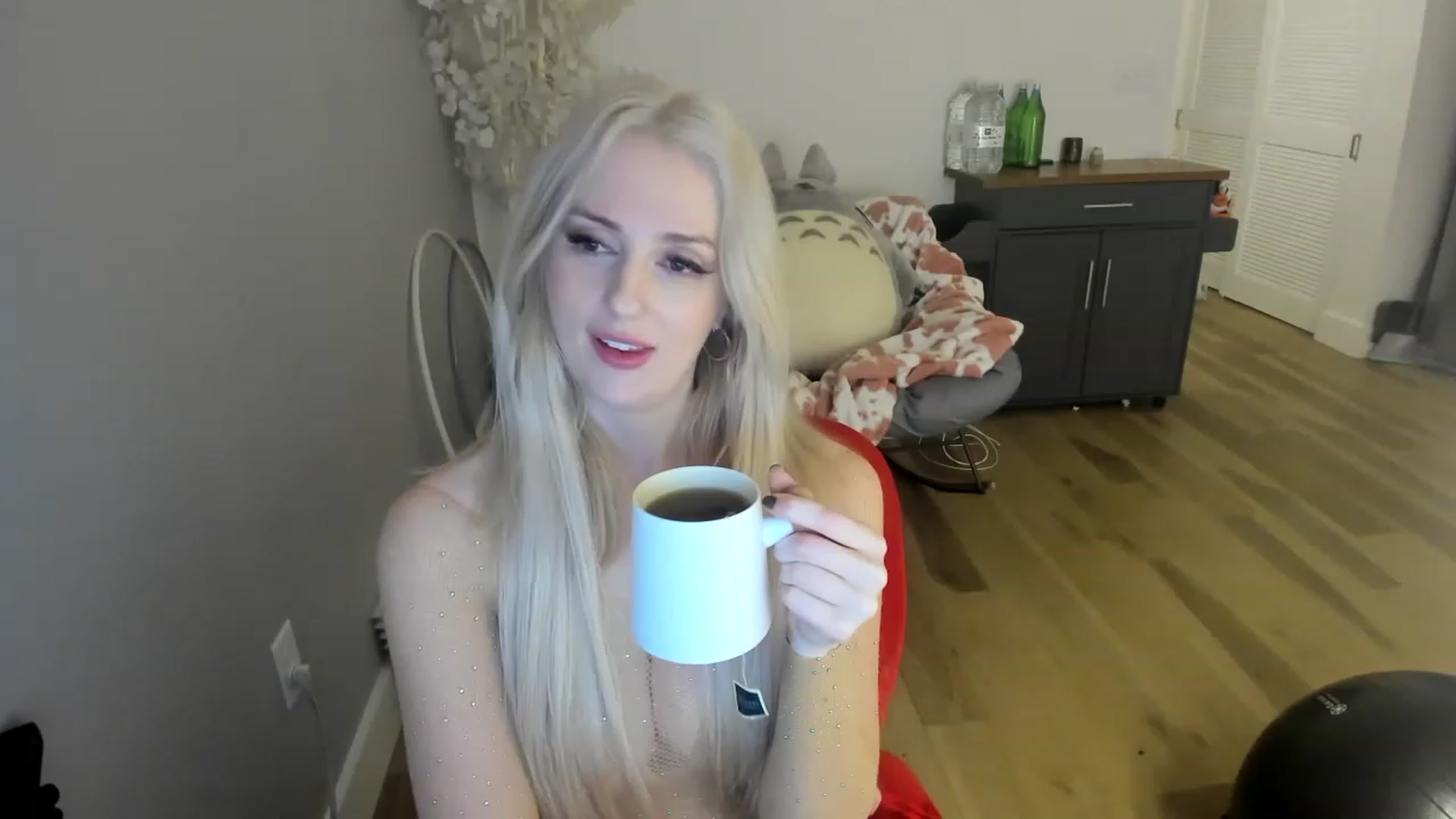 Gallery image thumbnail from Domme_Milk's myfreecams stream on, 12/02/2022, 12:28 image 7 of 20